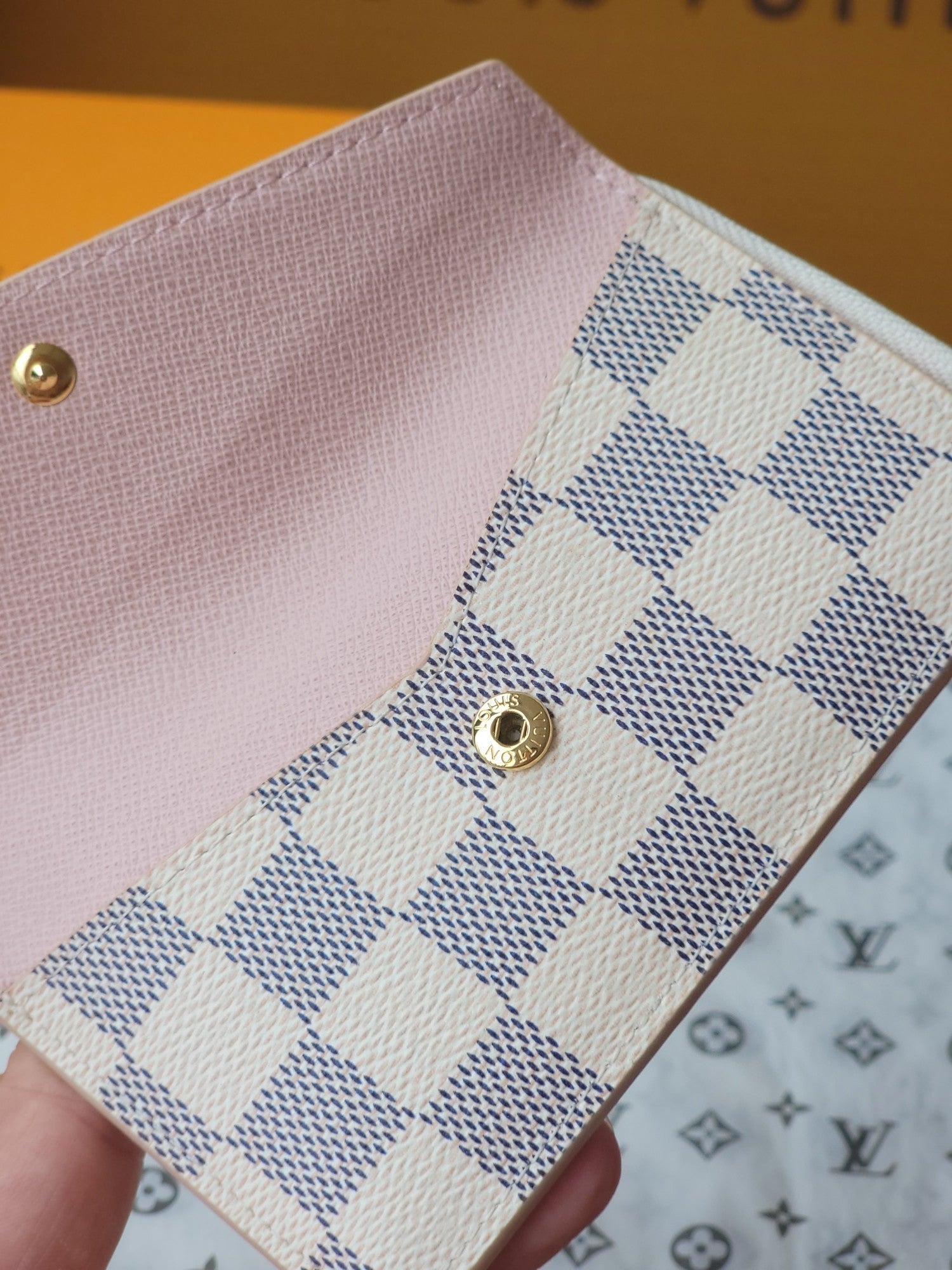 LV Card Holder Recto Verso White Damier Canvas & Cowhide GHW mysite