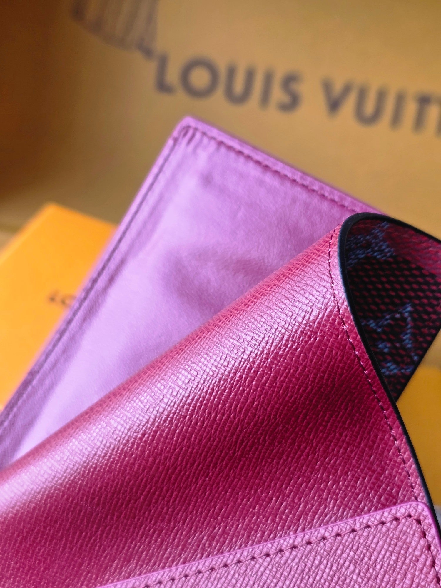 LV M26538 Passport Cover Red Black Cowhide mysite