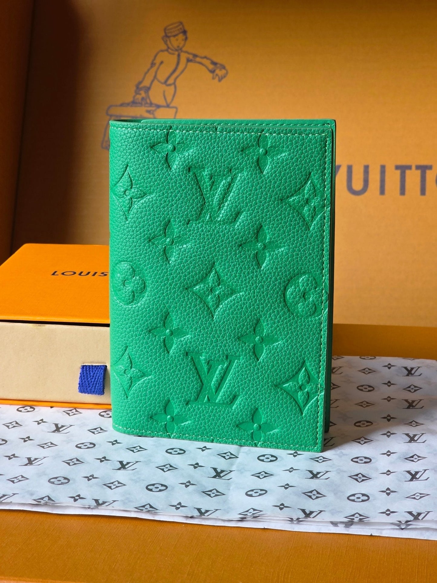 LV M25992 Pocket Organizer Wallet  Bamboo Green Taurillon Monogram leather mysite