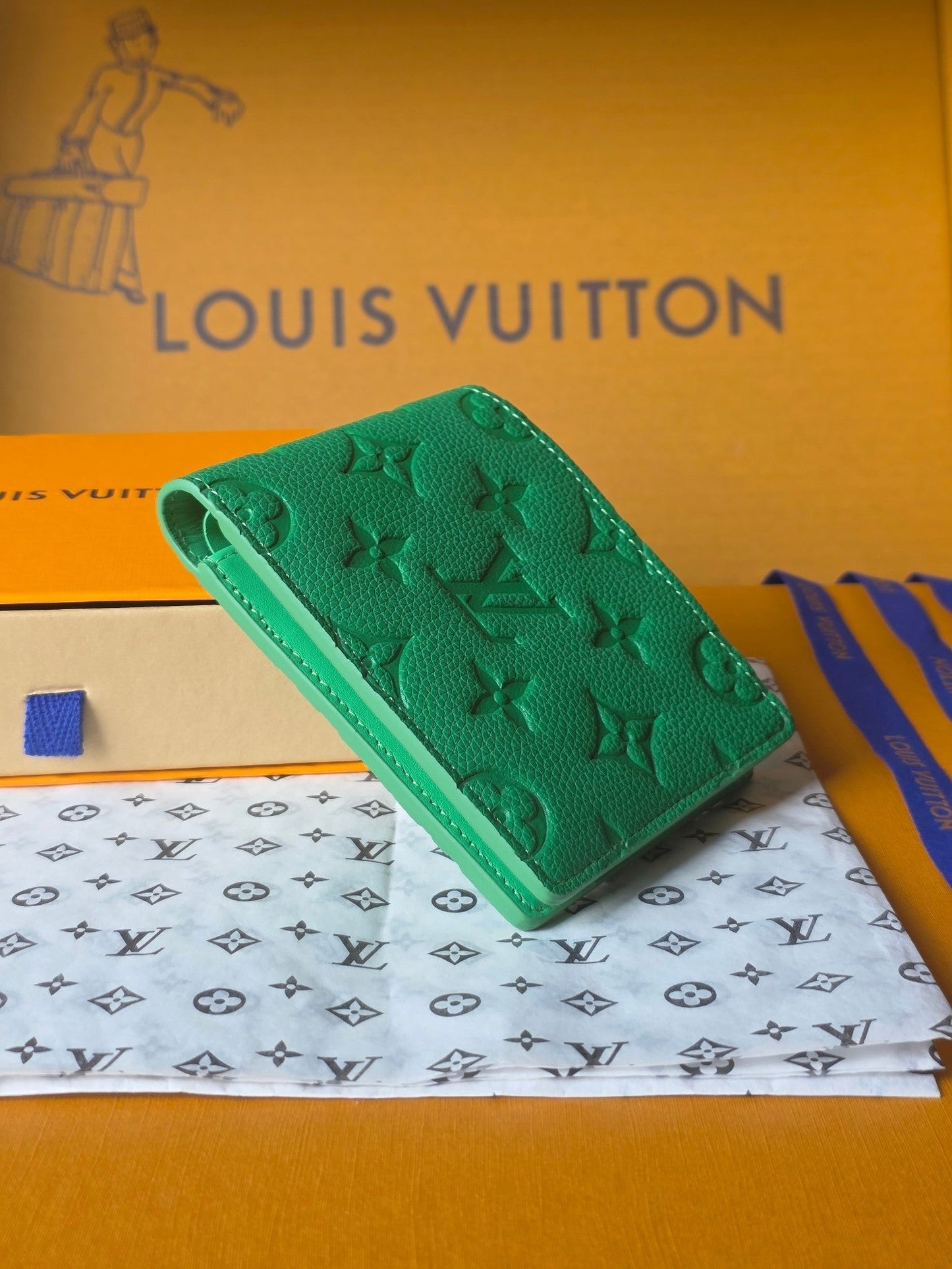 LV M25998 Multiple Wallet  Bamboo Green Taurillon Monogram leather mysite