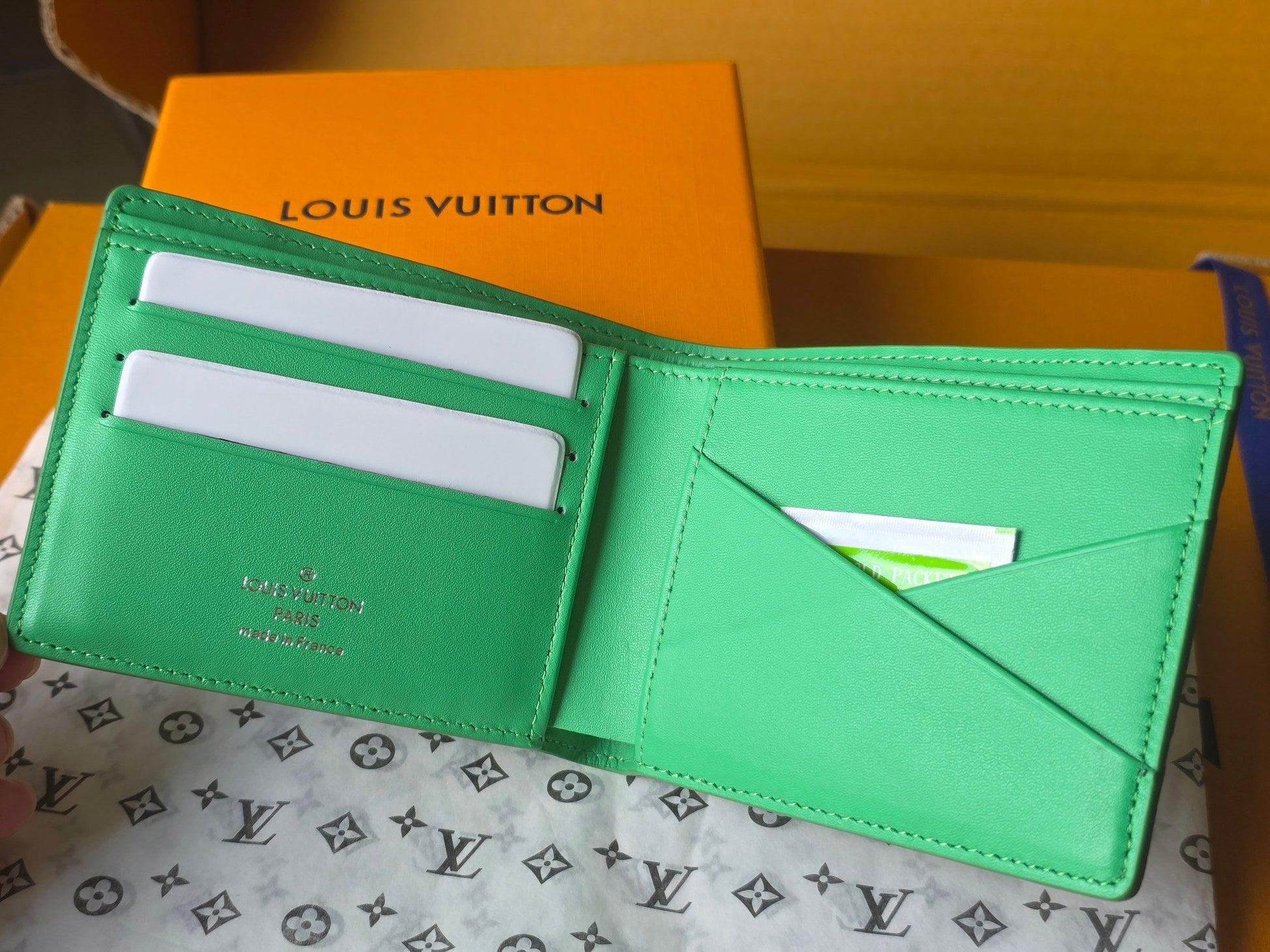 LV M25998 Multiple Wallet  Bamboo Green Taurillon Monogram leather mysite