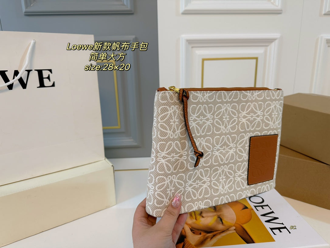 LOE 28 CLUTCH BAG IN BEIGE ANAGRAM JACQUARD mysite