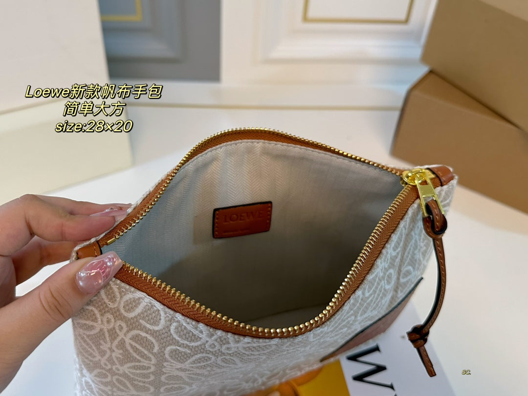 LOE 28 CLUTCH BAG IN BEIGE ANAGRAM JACQUARD mysite