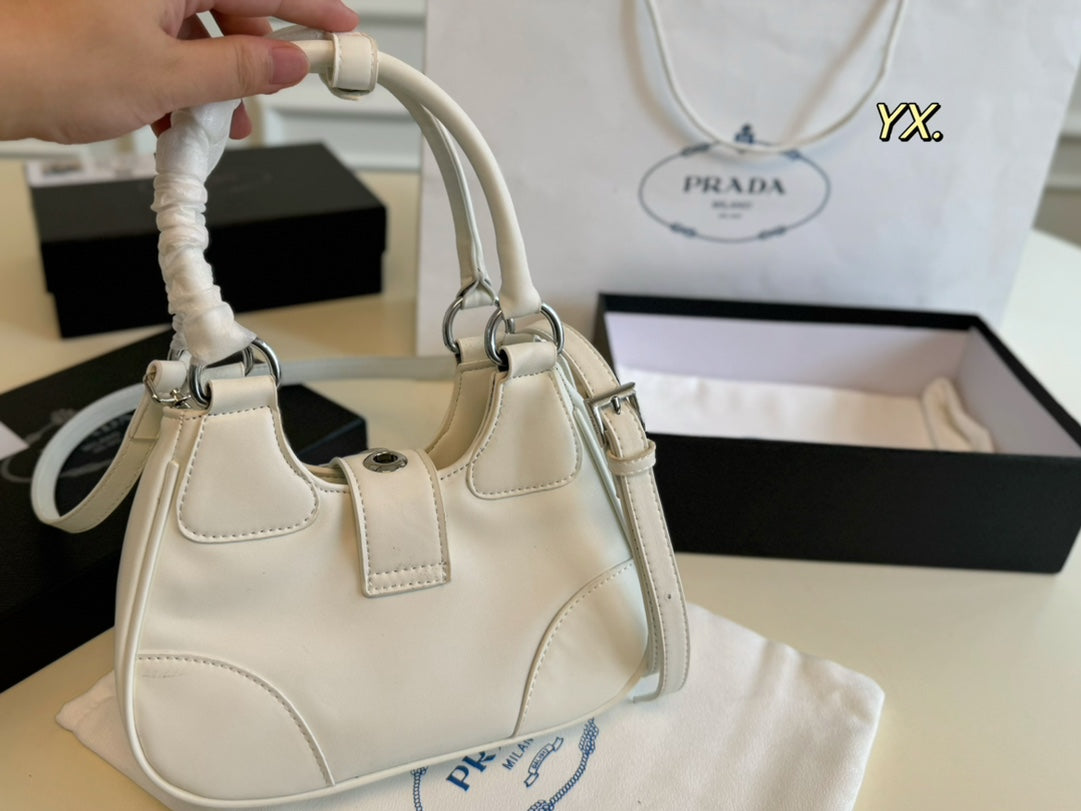 PRA 23 MOON PADDED BAG WHITE CALFSKIN WITH STRAP mysite