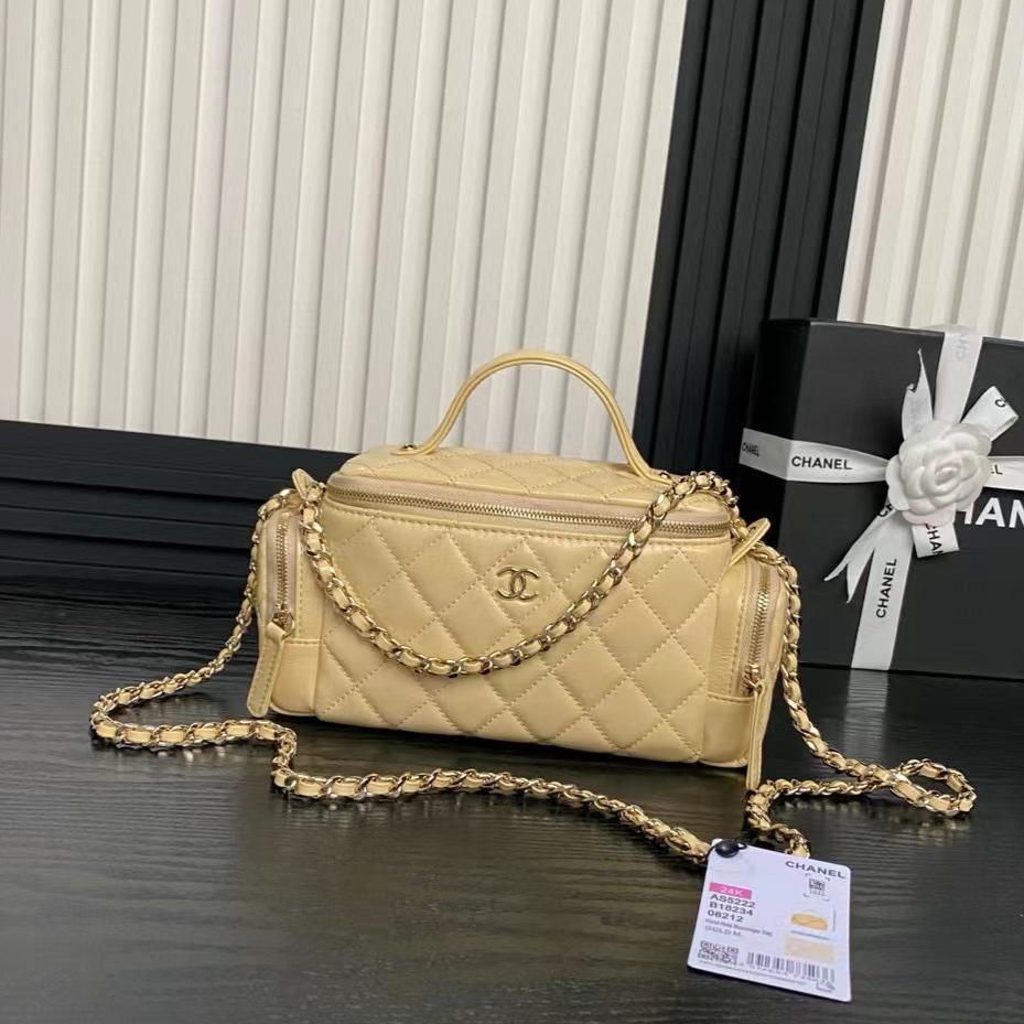 MEDIUM CAMERA BAG 23 IN BEIGE YELLOW LAMBSKIN GOLD HARDWARE mysite