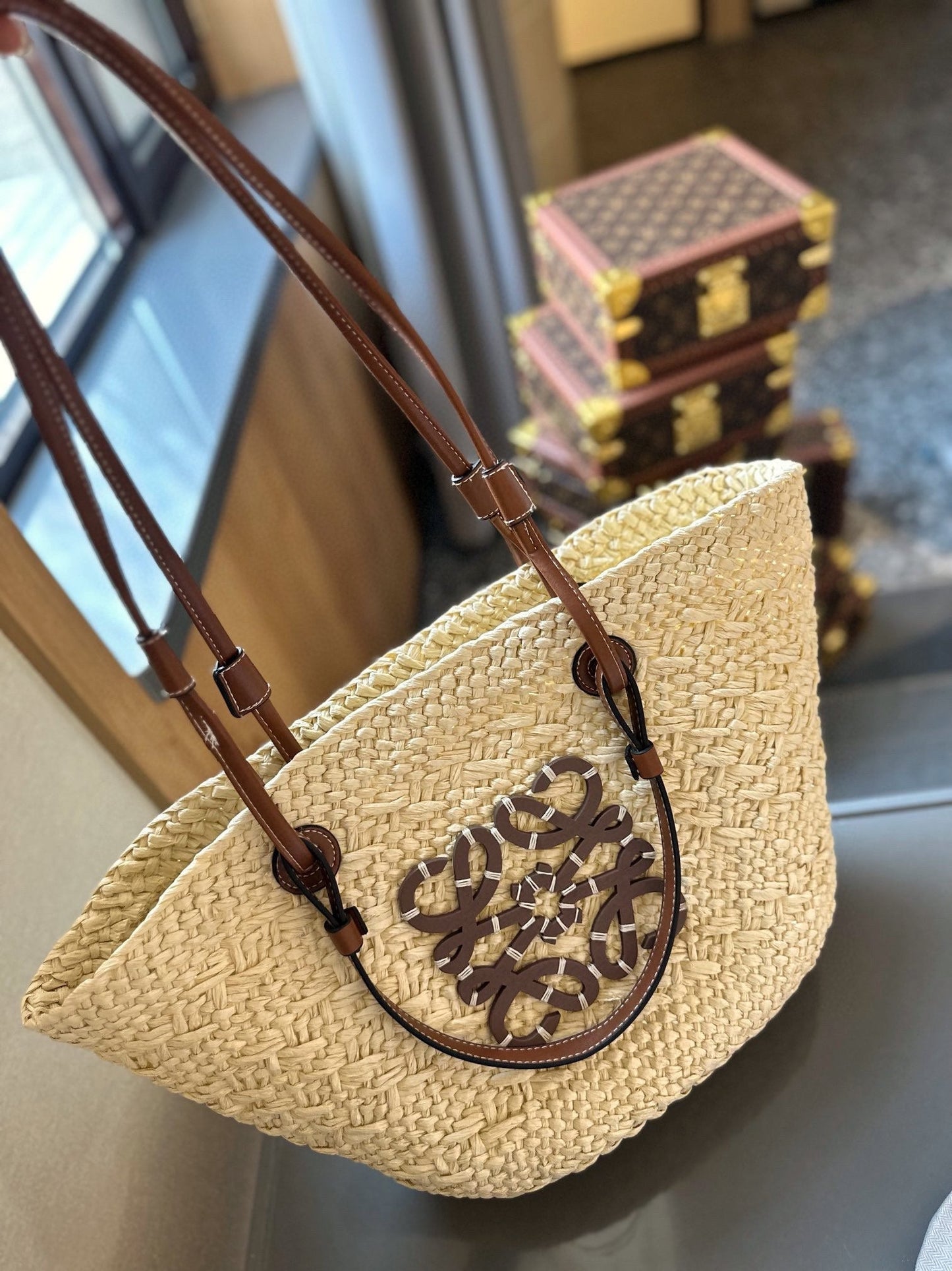 LOE SMALL ANAGRAM BASKET 28 BAG IN NATURAL MIX BROWN IRACA PALM AND CALFSKIN mysite