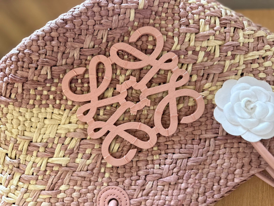 LOE SMALL ANAGRAM BASKET 28 BAG IN TURKISH ROSE IRACA PALM AND CALFSKIN mysite