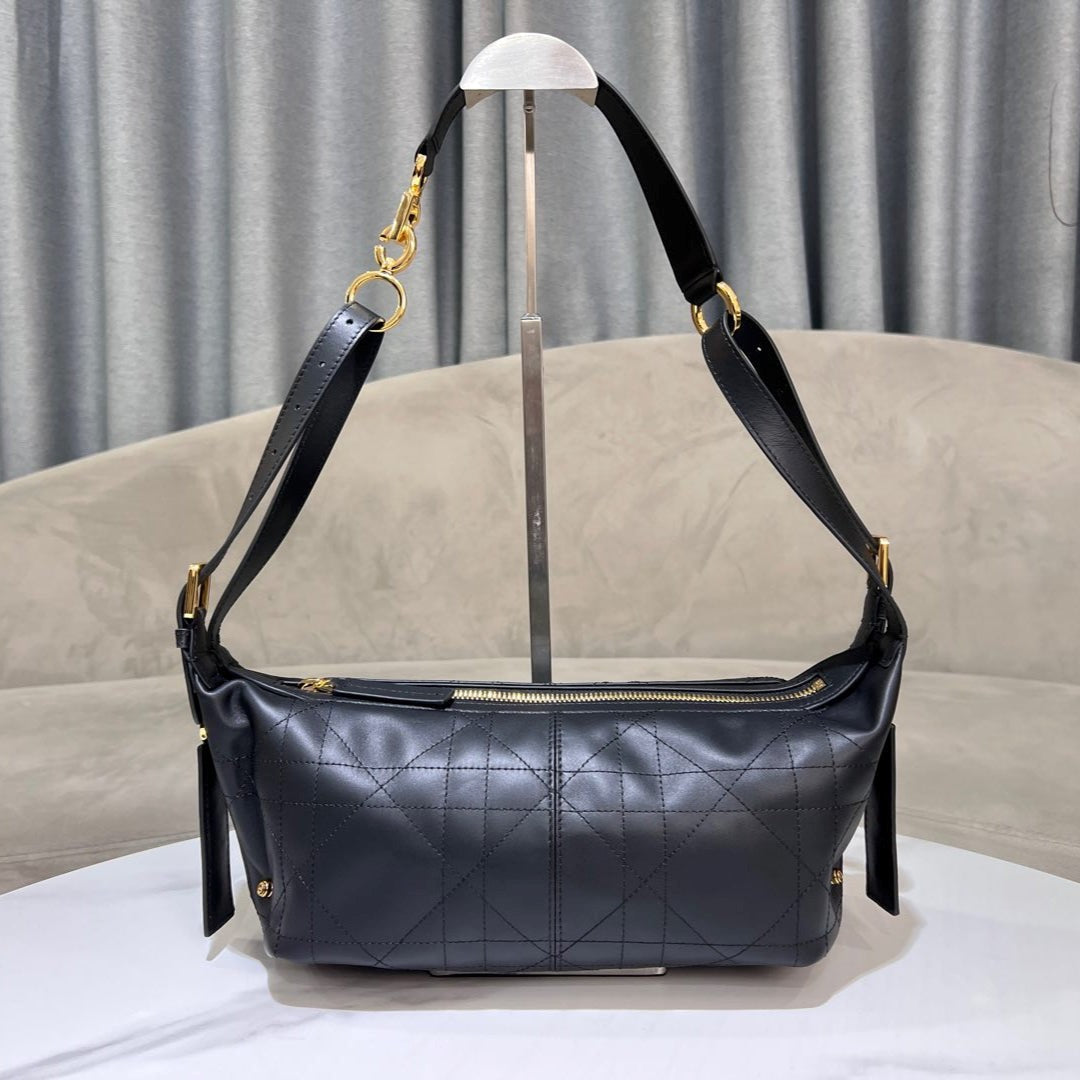 CD Wandering Bag 23 With Black Calfskin mysite