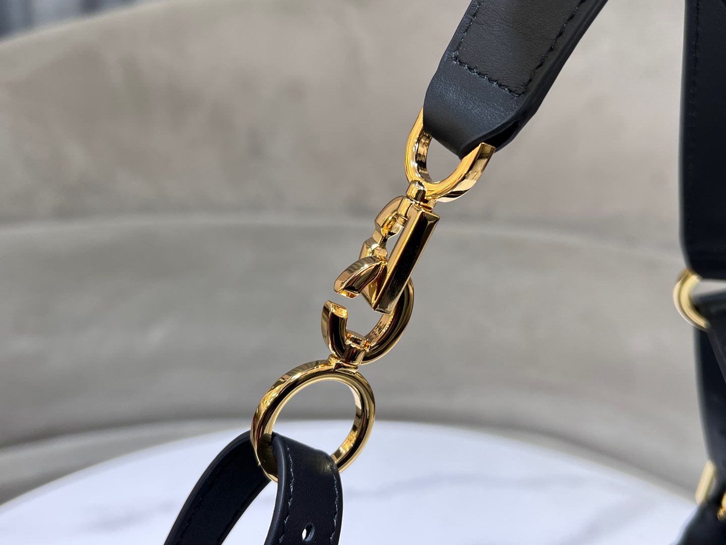 CD Wandering Bag 23 With Black Calfskin mysite