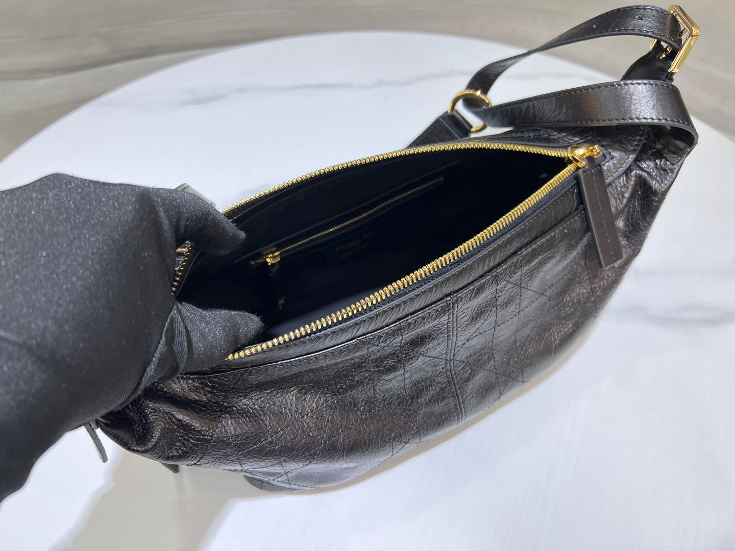 CD Hobo Bag 23 With Chain Black Wrinkled Calfskin mysite