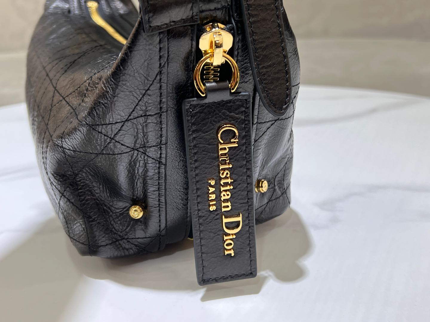 CD Hobo Bag 23 With Chain Black Wrinkled Calfskin mysite