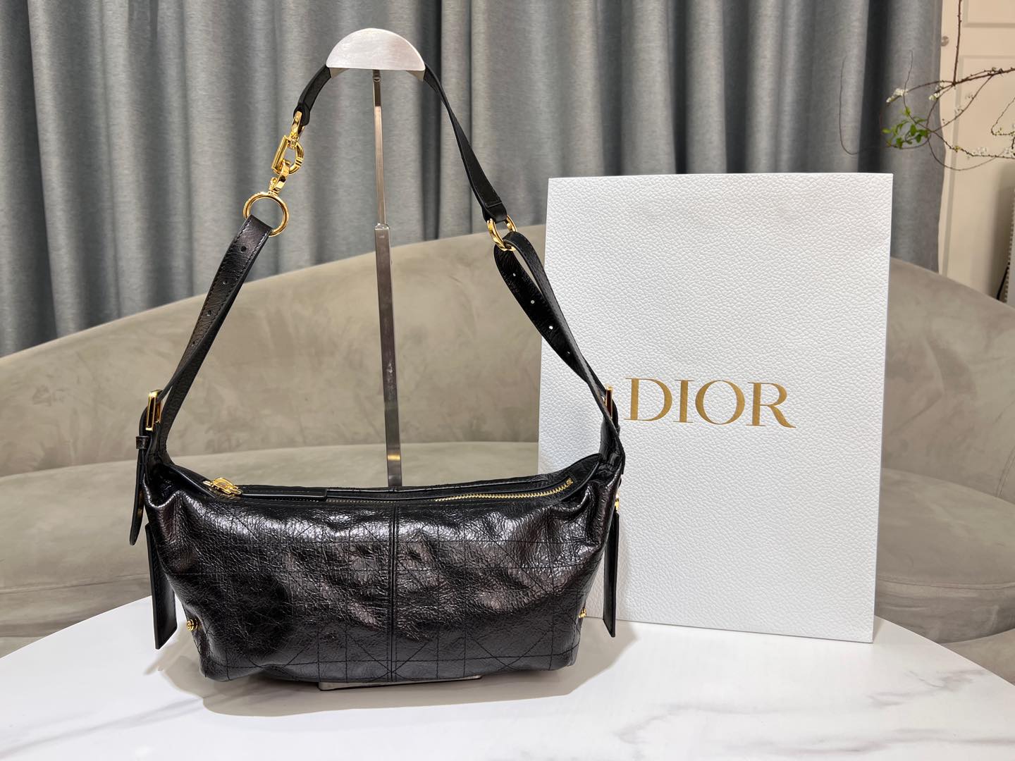 CD Hobo Bag 23 With Chain Black Wrinkled Calfskin mysite