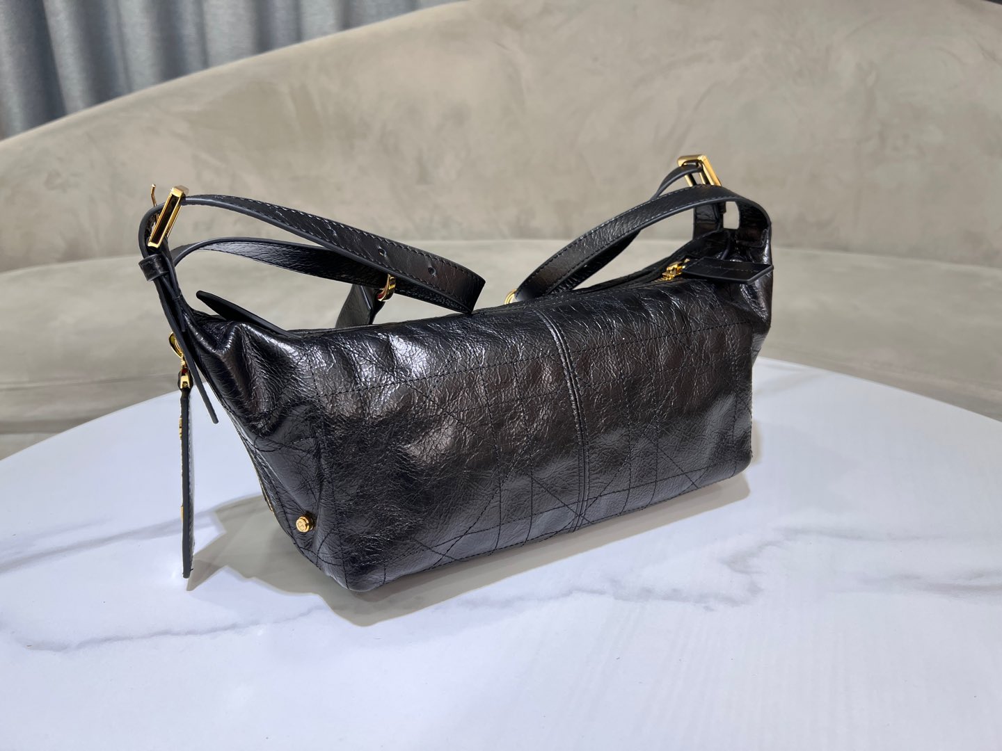 CD Hobo Bag 23 With Chain Black Wrinkled Calfskin mysite