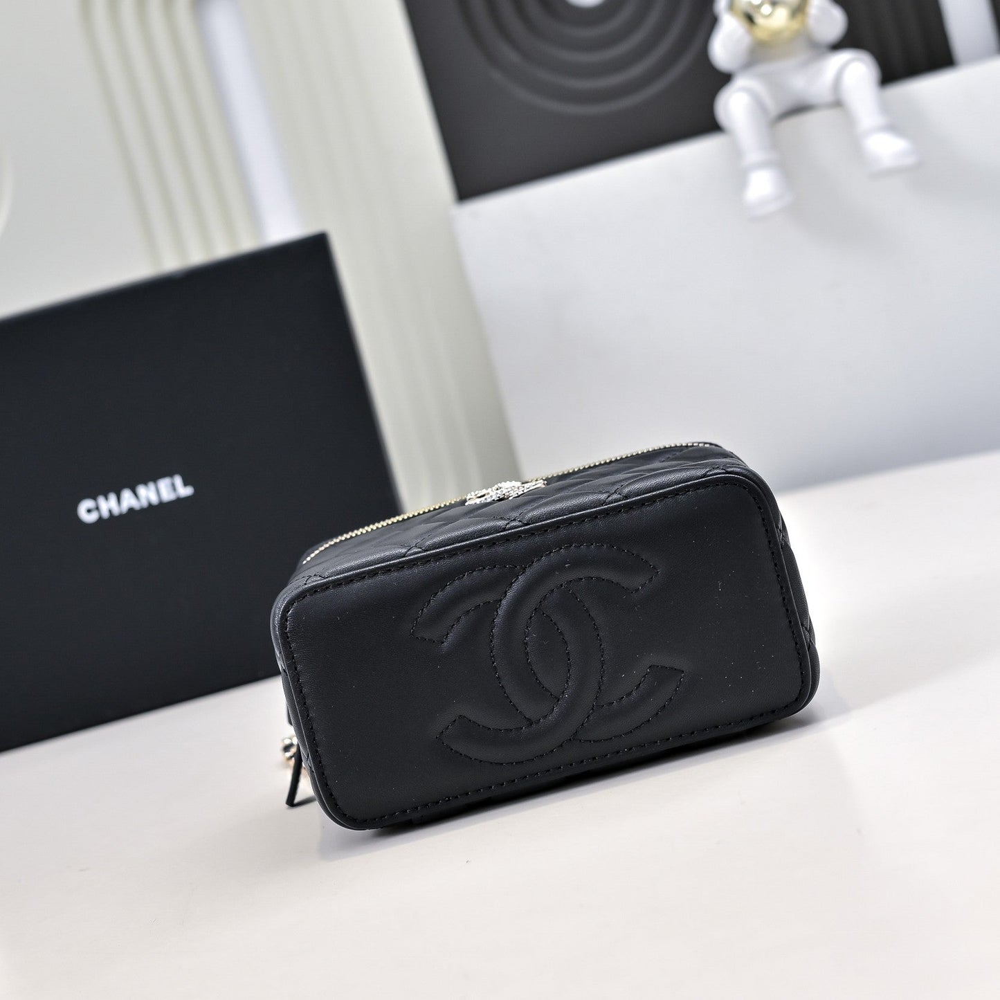 CC 24K Vanity Top Handle 17cm Black Lambskin Silver Hardware mysite
