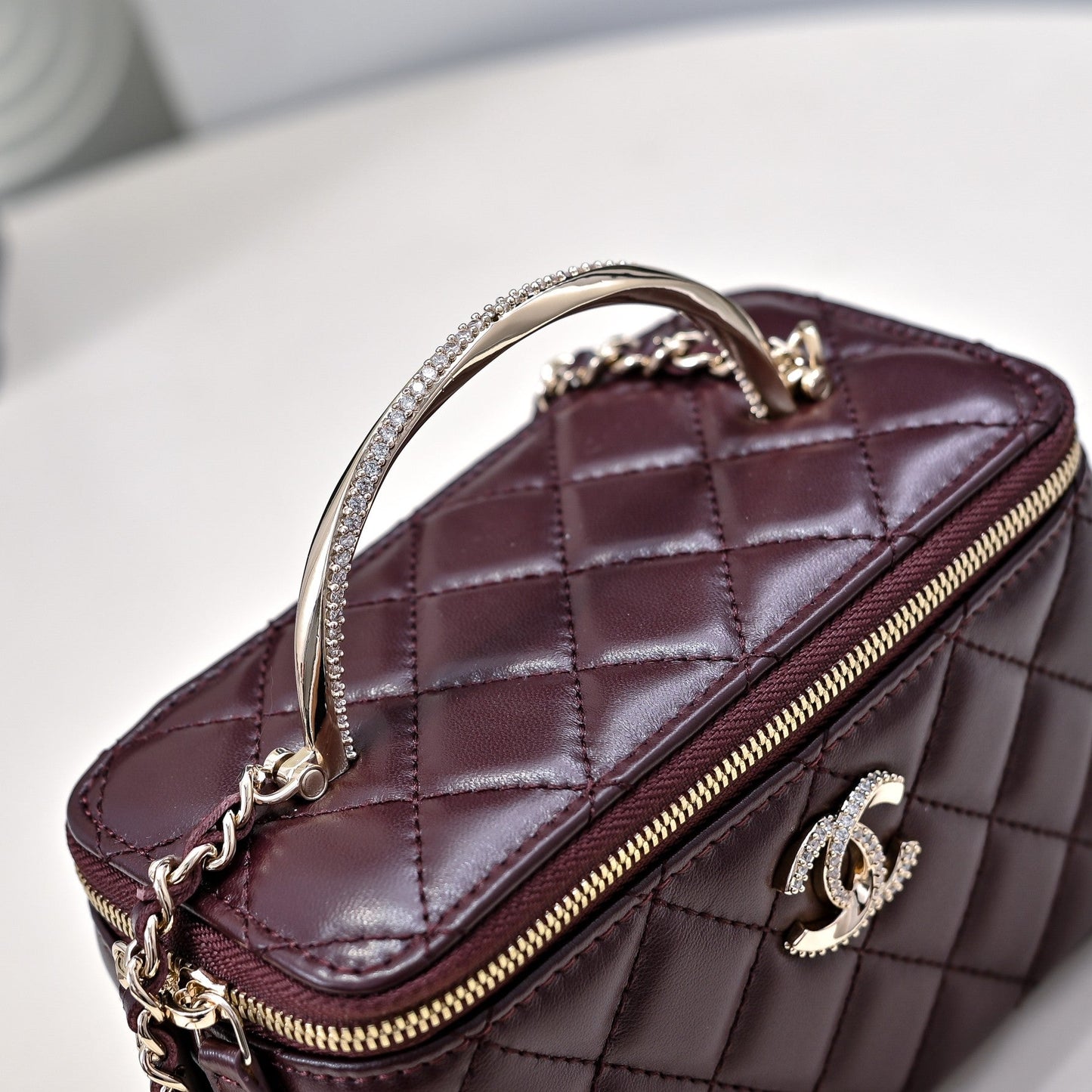 CC 24K Vanity Top Handle 17cm Burgundy Lambskin Silver Hardware mysite