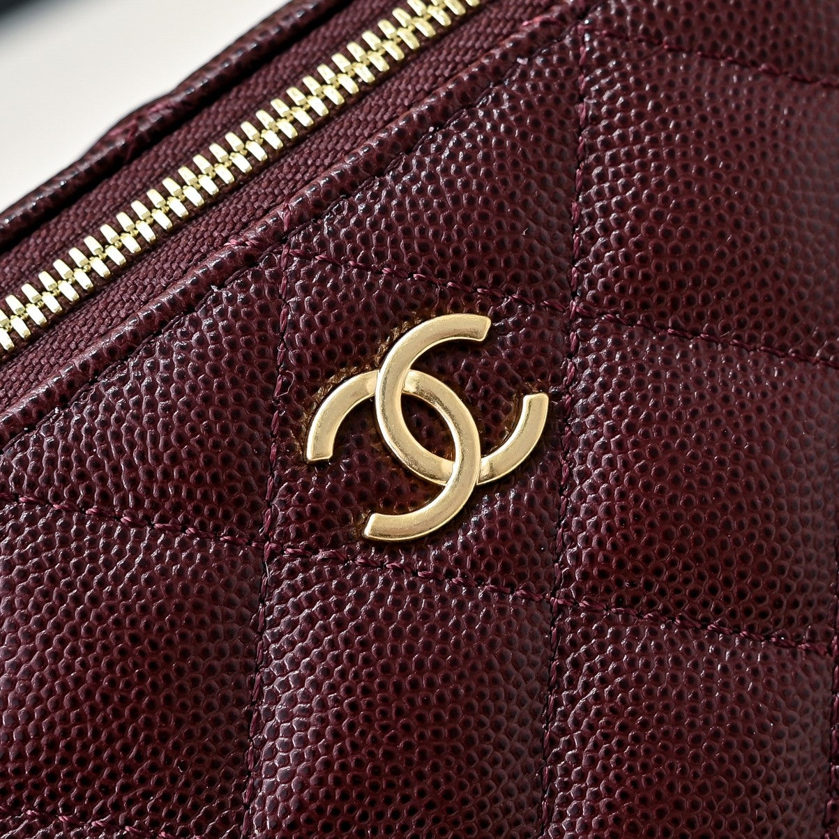 CC 24A Vanity Top Handle 16cm Burgundy Grained Calfskin Gold Hardware mysite