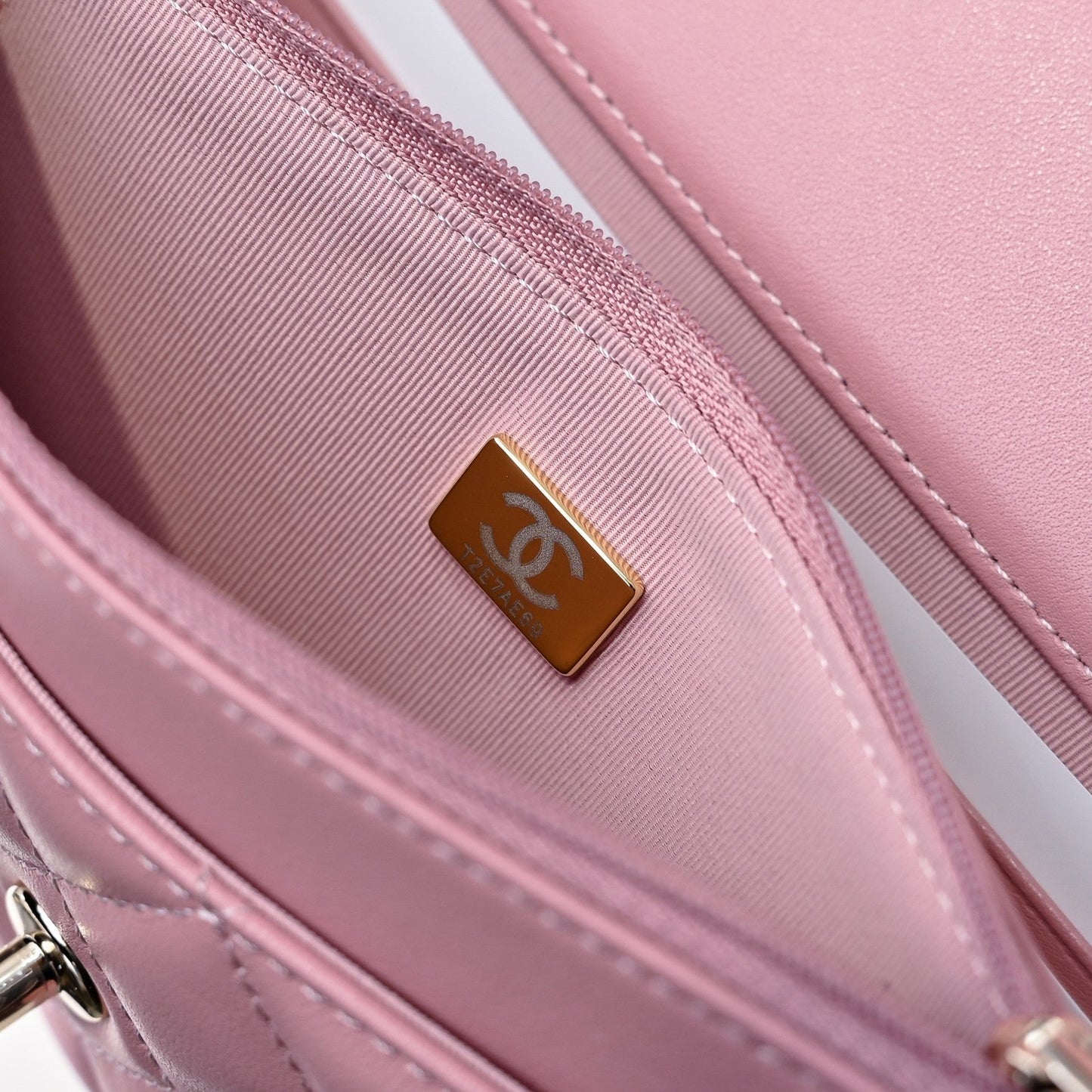 CC 24K Woc Top Handle 19cm Pink Lambskin Light Gold Hardware mysite