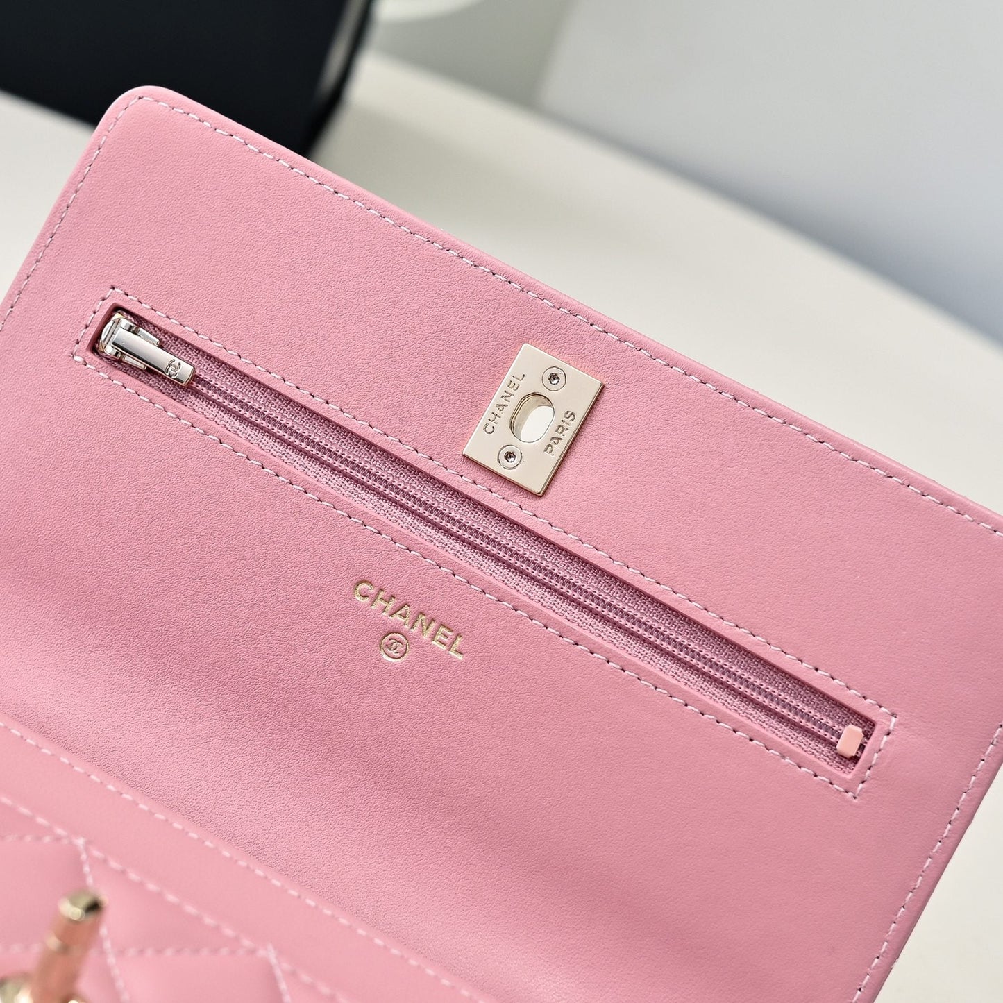 CC 24K Woc Top Handle 19cm Pink Lambskin Light Gold Hardware mysite