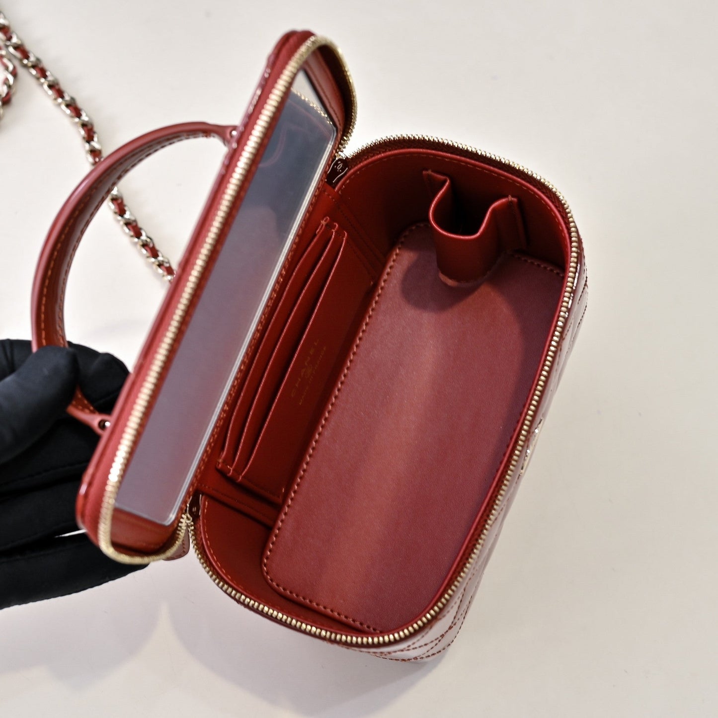 CC 24P Vanity Top Handle 16.5cm Black Patent Calfskin Light Gold Hardware mysite