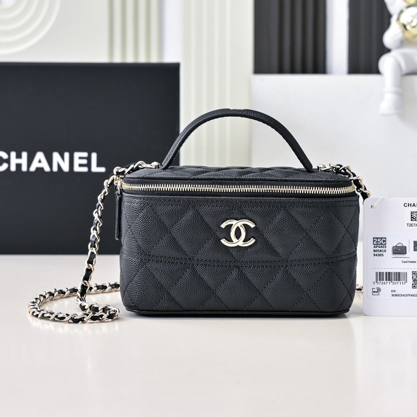 CC 25C Vanity Top Handle 17cm Black Grained Calfskin Light Gold Hardware mysite