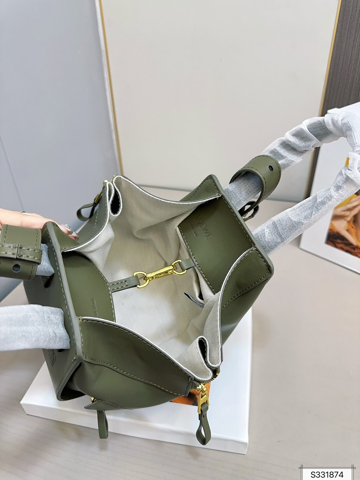 LOE COMPACT HAMMOCK 24 BAG IN OLIVE MELLOW CALFSKIN AND CANVAS mysite