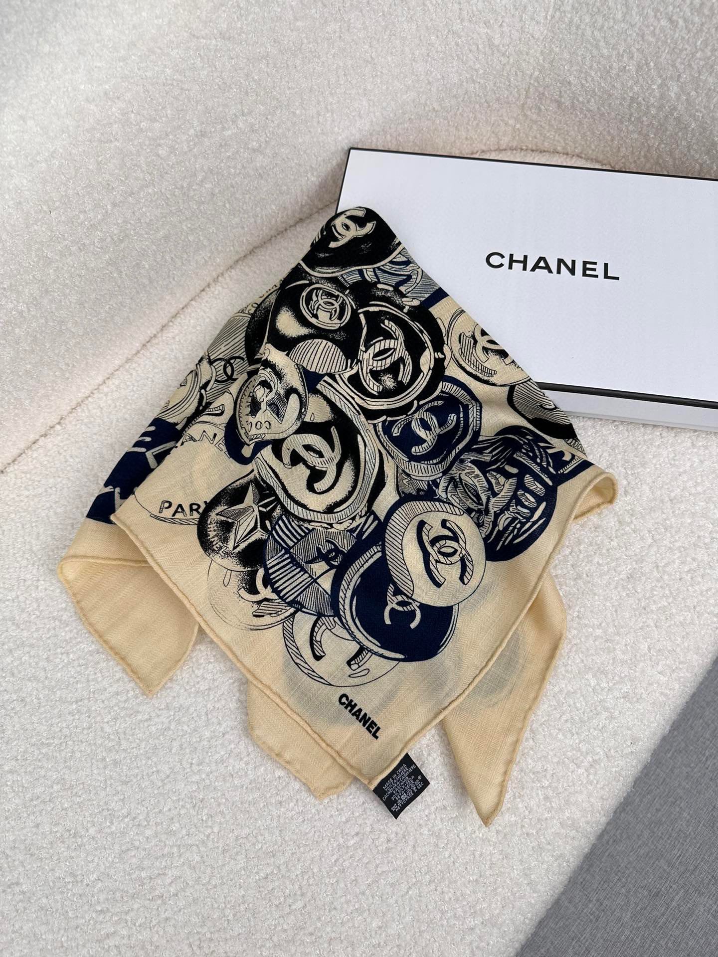 SQUARE SCARF 70 CM IN COLORFUL CASHMERE AND SILK 399804 mysite