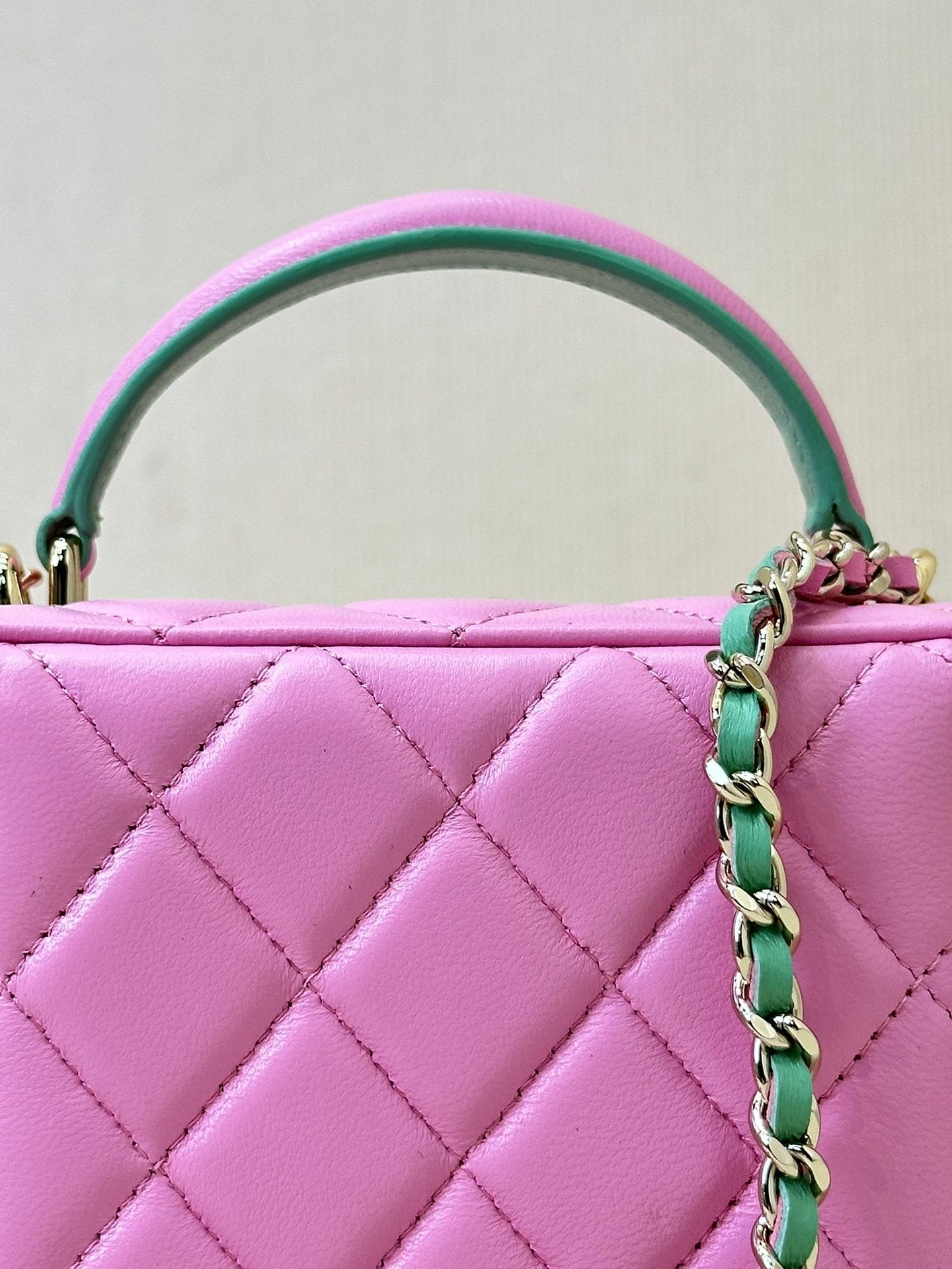 vanity shoulder bag top handle 17cm pink green lambskin mysite