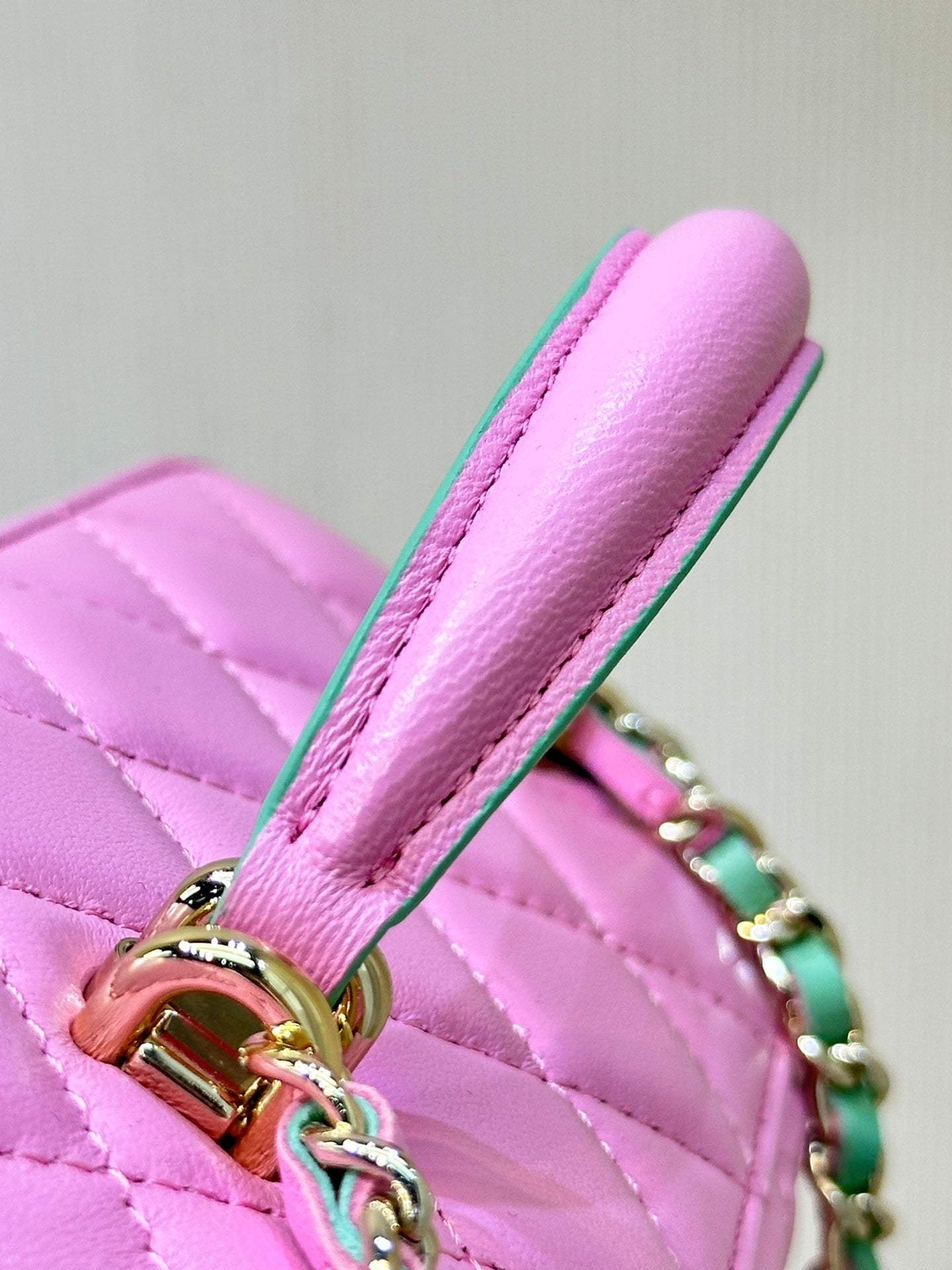 vanity shoulder bag top handle 17cm pink green lambskin mysite