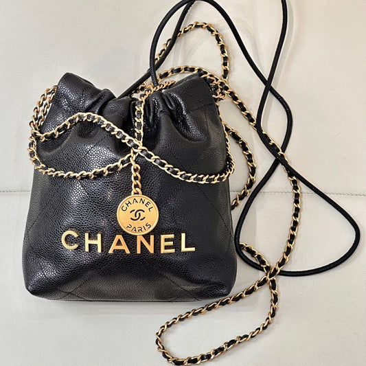 CC 22 Hobo Bag 19cm Black Grained Calfskin Gold Hardware mysite