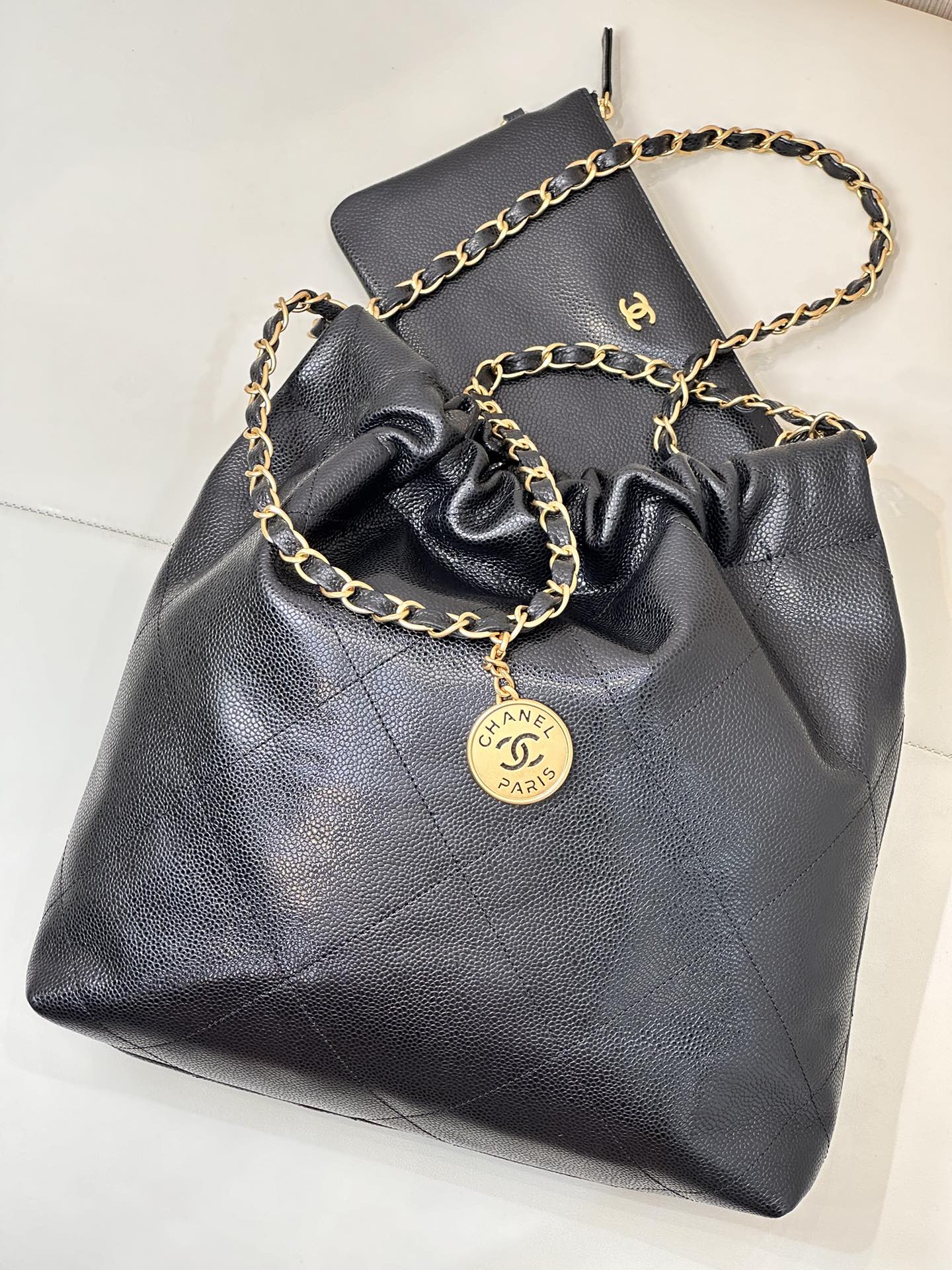 CC 22 Hobo Bag 35cm Black Grained Calfskin Gold Hardware mysite