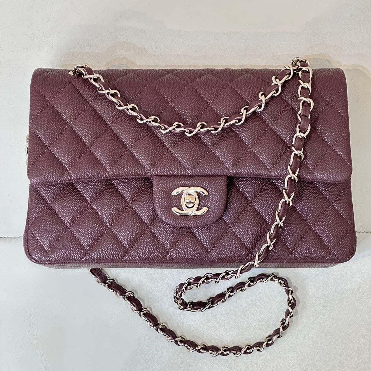 CLASSIC FLAP 25CM BURGUNDY CAVIAR LIGHT GOLD HARDWARE mysite