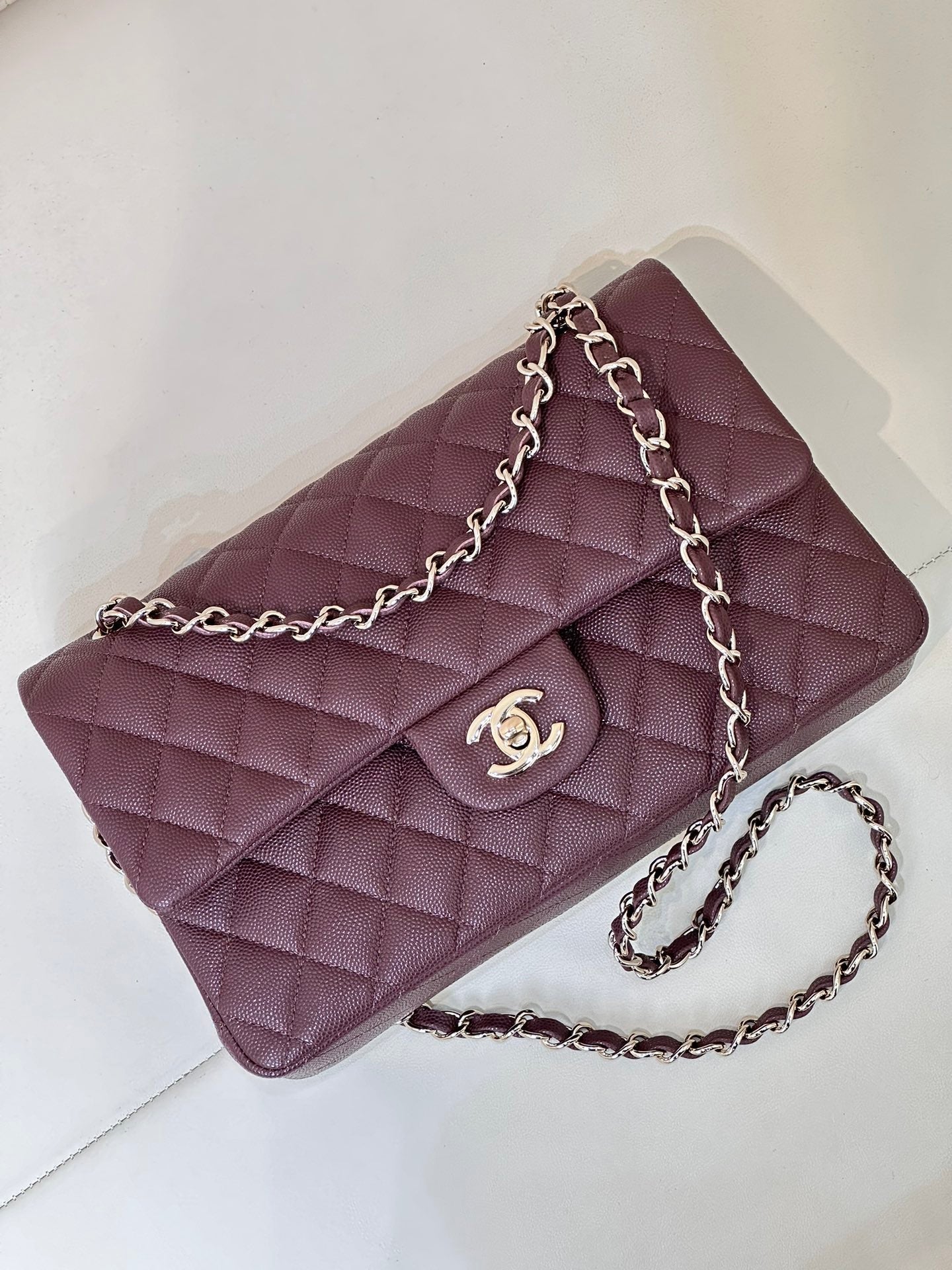 CLASSIC FLAP 25CM BURGUNDY CAVIAR LIGHT GOLD HARDWARE mysite