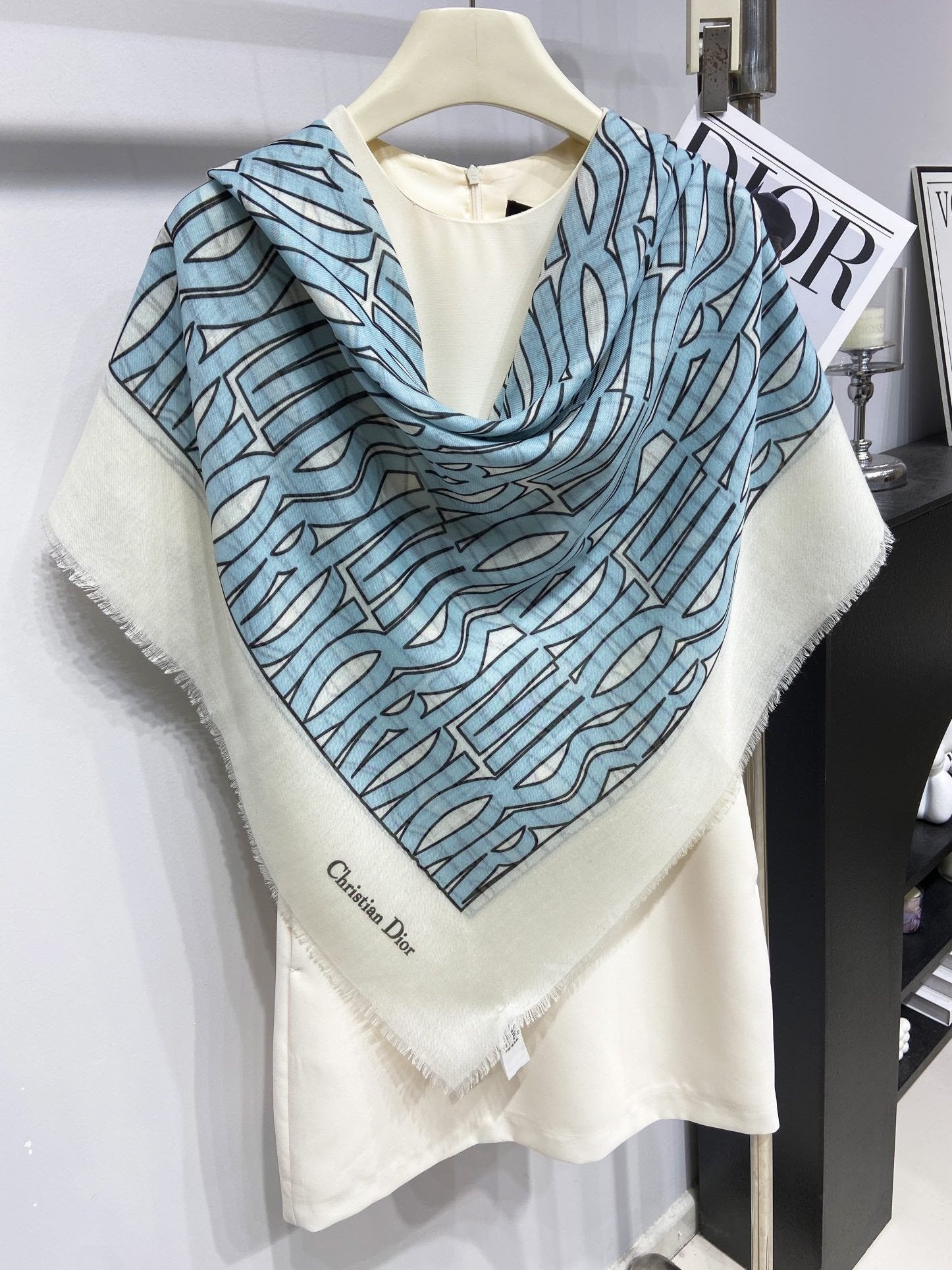 MISS DIOR ALLOVER SHAWL 140 CM IN POWDER BLUE MIX WHITE SILK CASHMERE 411630 mysite