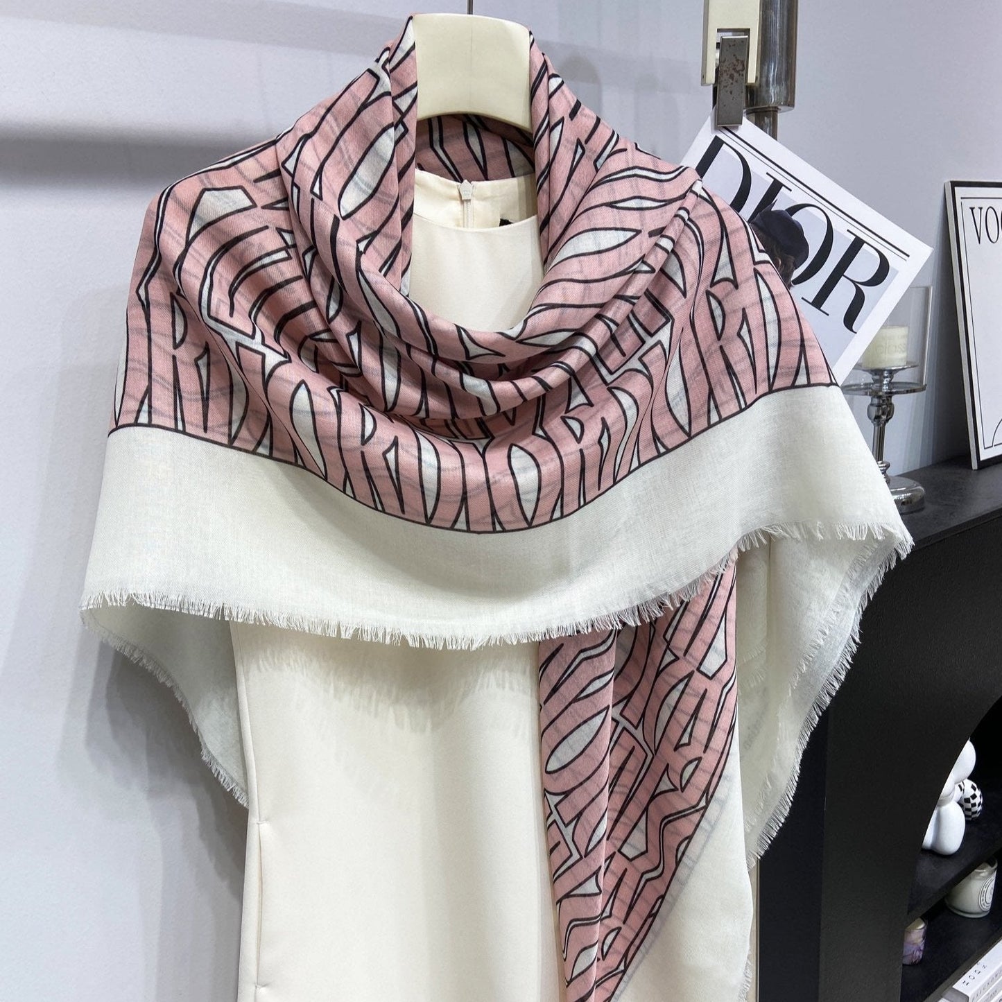 MISS DIOR ALLOVER SHAWL 140 CM IN PALE PINK MIX WHITE SILK CASHMERE 411631 mysite