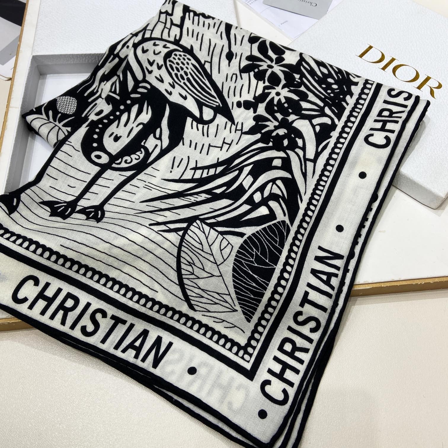 SQUARE SCARF 140 CM IN BLACK MIX WHITE MONOGRAM WOOL AND SILK 415111 mysite