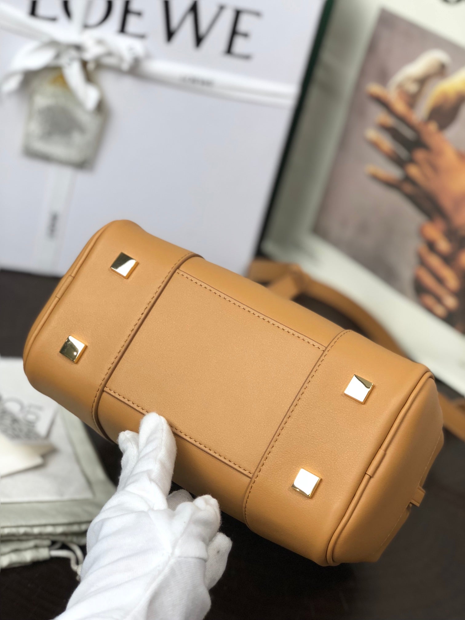 LOE AMAZONA 19 BAG IN WARM DESERT NAPPA CALFSKIN mysite