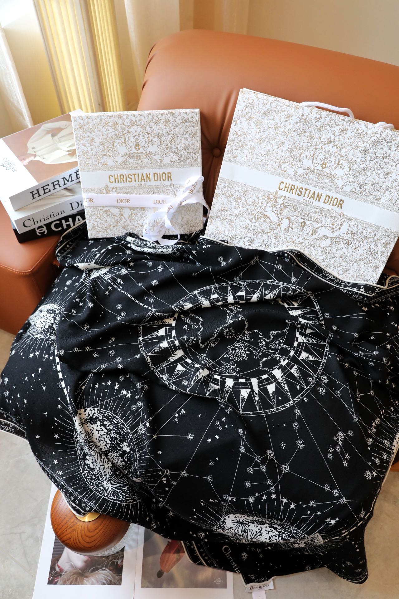 SQUARE SCARF 140 CM IN BLACK MIX WHITE MONOGRAM SILK 393136 mysite