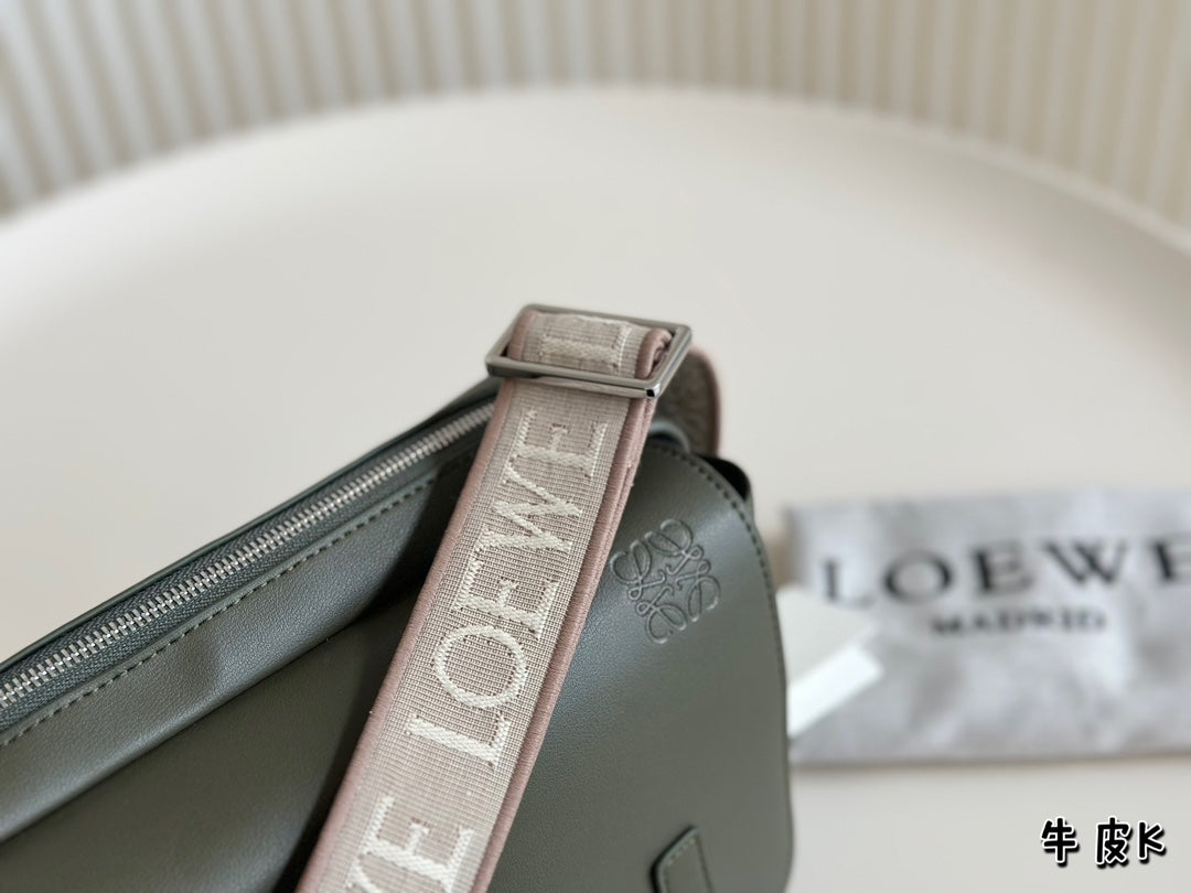 XS MILITARY MESSENGER 23 BAG IN DARK KHAKI GREEN CALFSKIN mysite