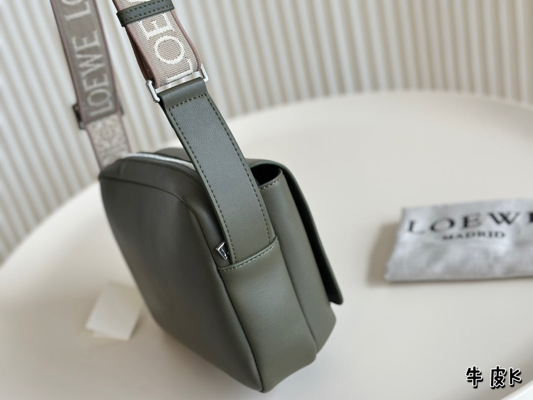 XS MILITARY MESSENGER 23 BAG IN DARK KHAKI GREEN CALFSKIN mysite