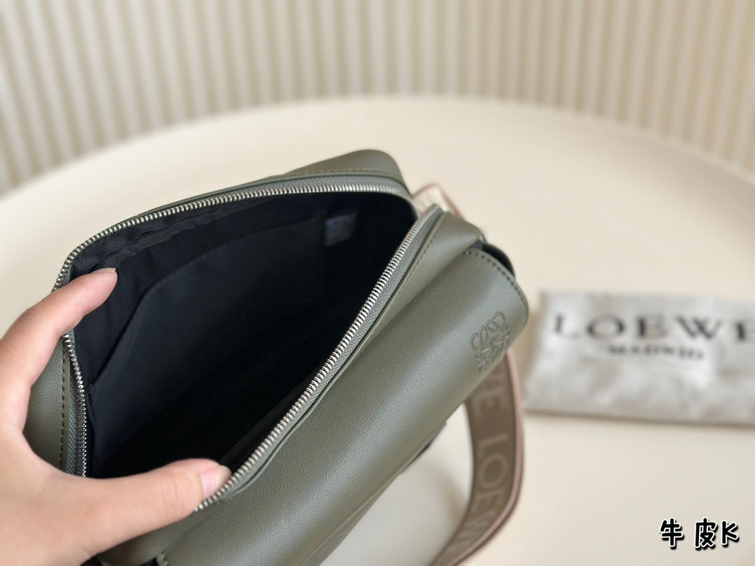 XS MILITARY MESSENGER 23 BAG IN DARK KHAKI GREEN CALFSKIN mysite