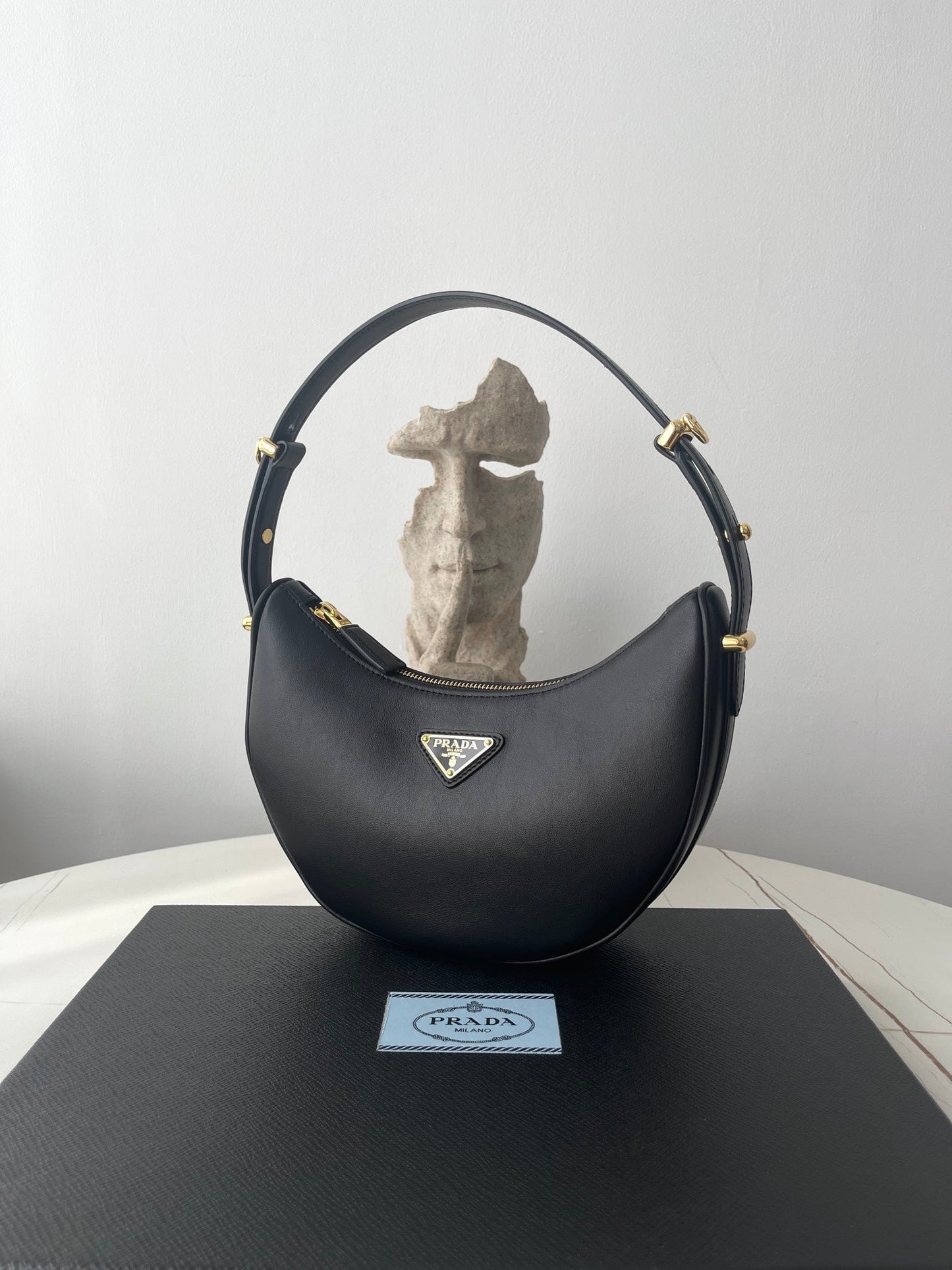 PRA ARQUÉ 22 SHOULDER BAG IN BLACK LEATHER mysite