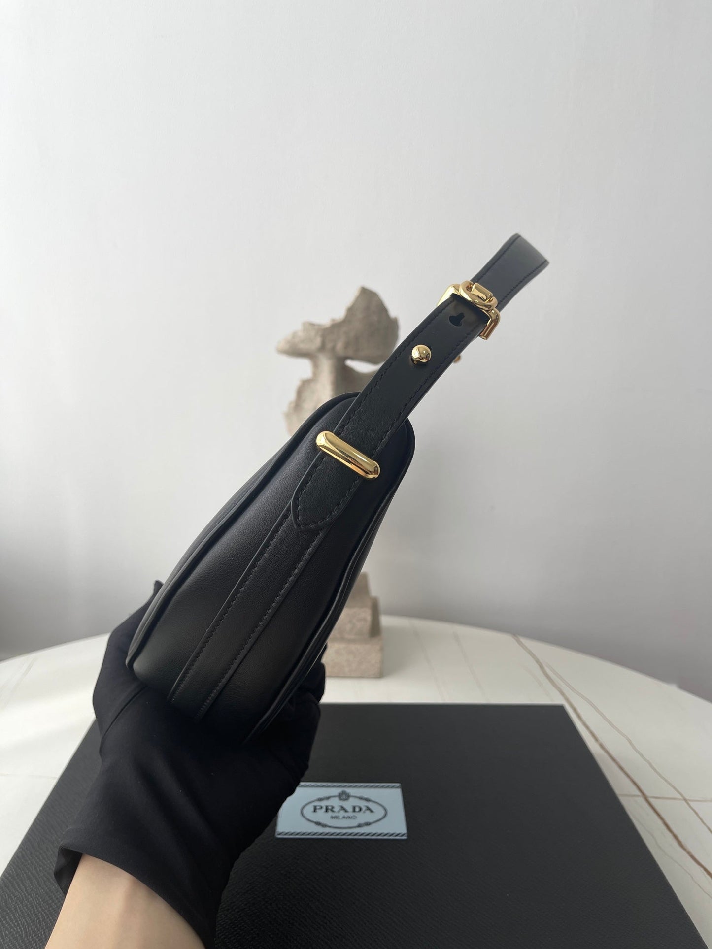 PRA ARQUÉ 22 SHOULDER BAG IN BLACK LEATHER mysite