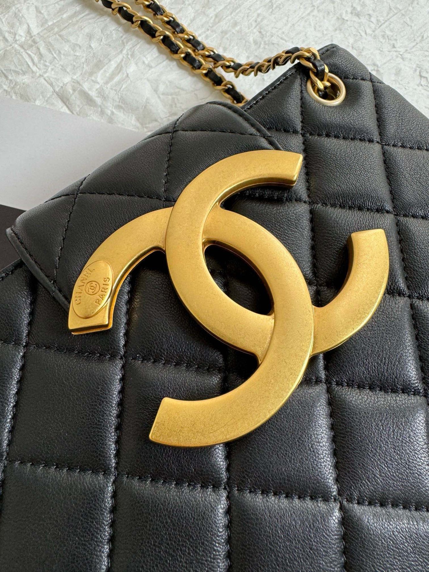 24c cc small shopping bag 21cm black lambskin gold hardware mysite