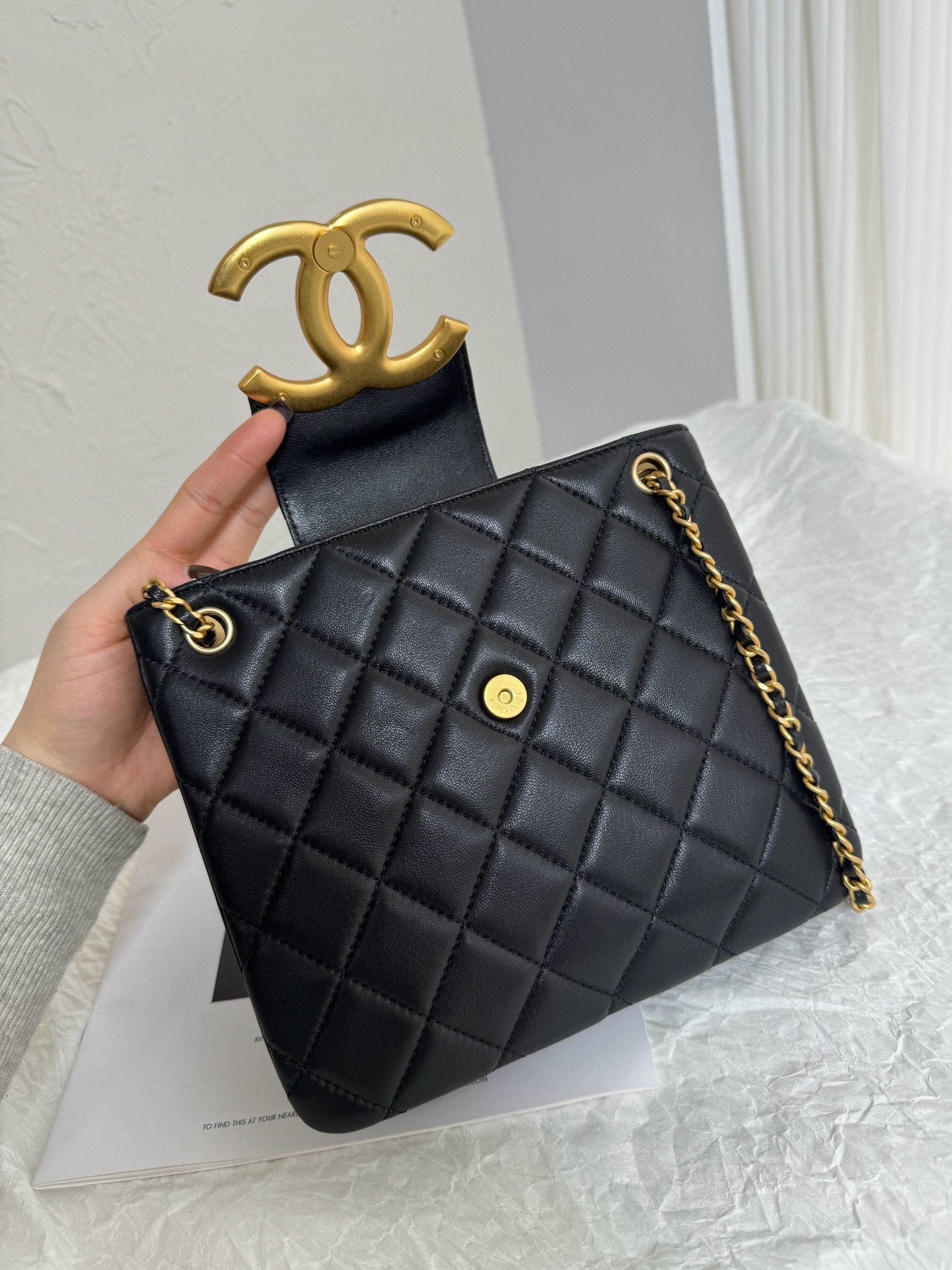 24c cc small shopping bag 21cm black lambskin gold hardware mysite