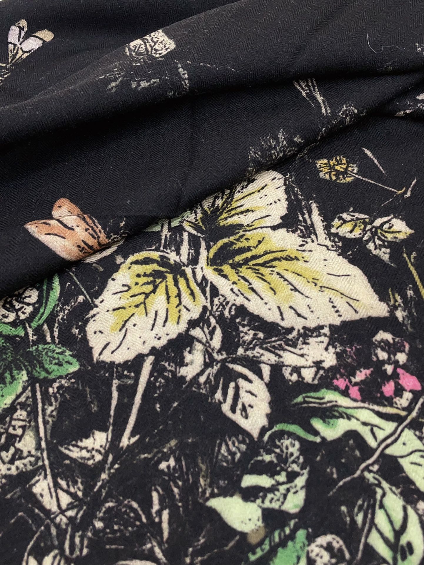 SCARF 140 CM IN BLACK MONOGRAM SILK AND CASHMERE 378469 mysite