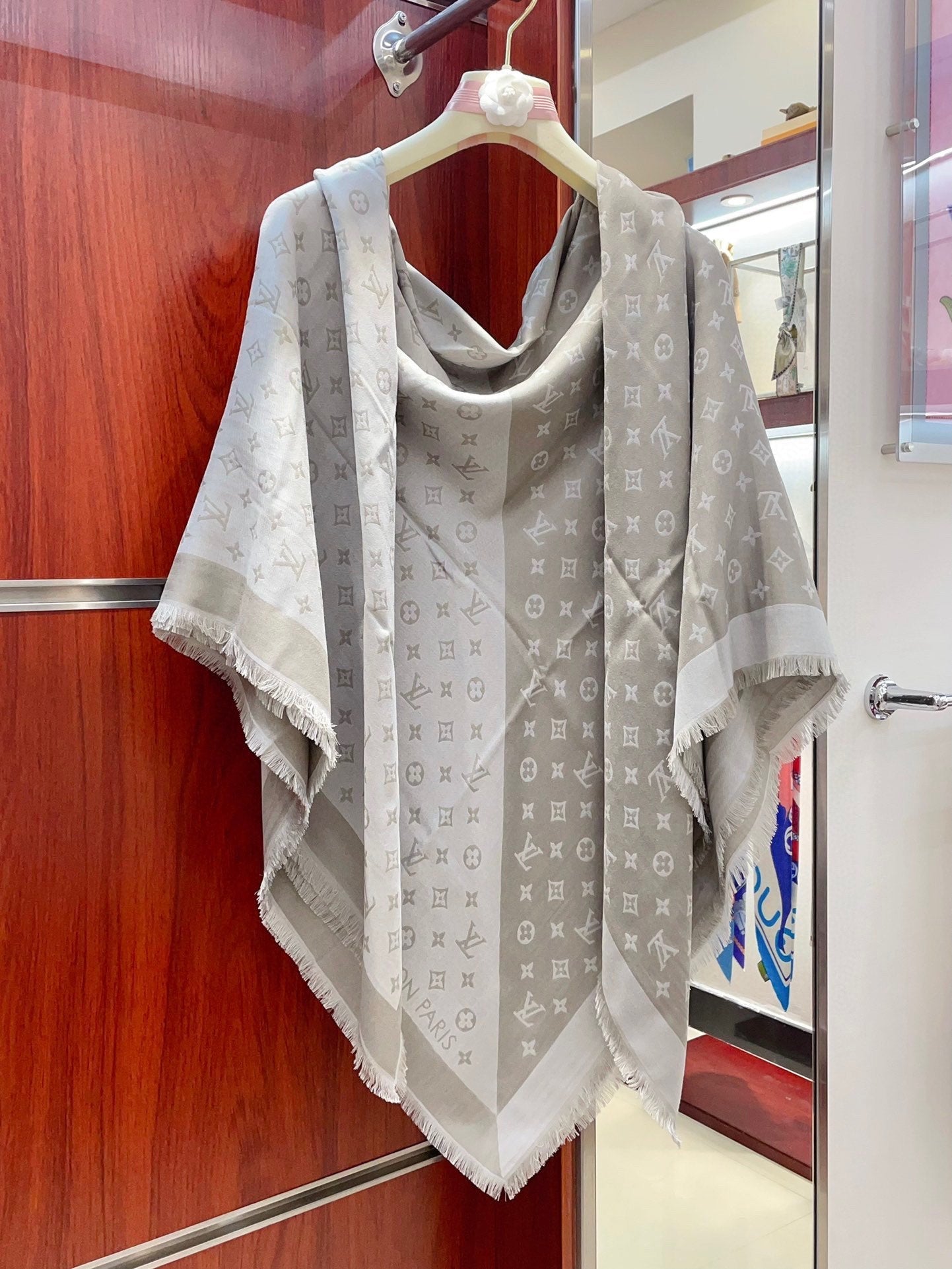 DUOGRAM SCARF 140 CM IN LIGHT GRAY SILK 396240 mysite