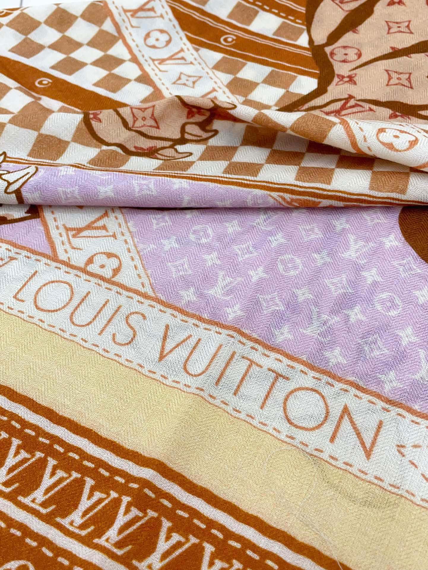 FELINE DUO 140 CM SQUARE SILK SCARF COLORFUL 398281 mysite