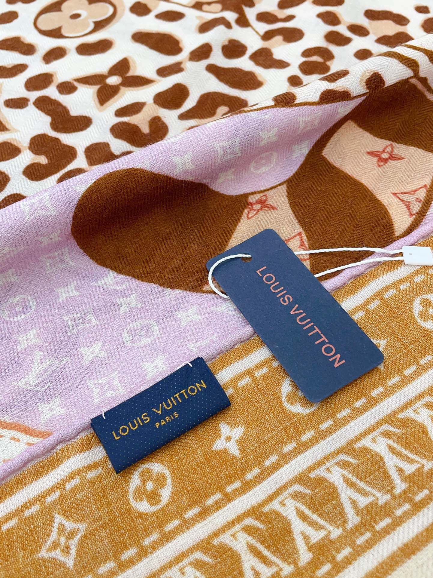 FELINE DUO 140 CM SQUARE SILK SCARF COLORFUL 398281 mysite