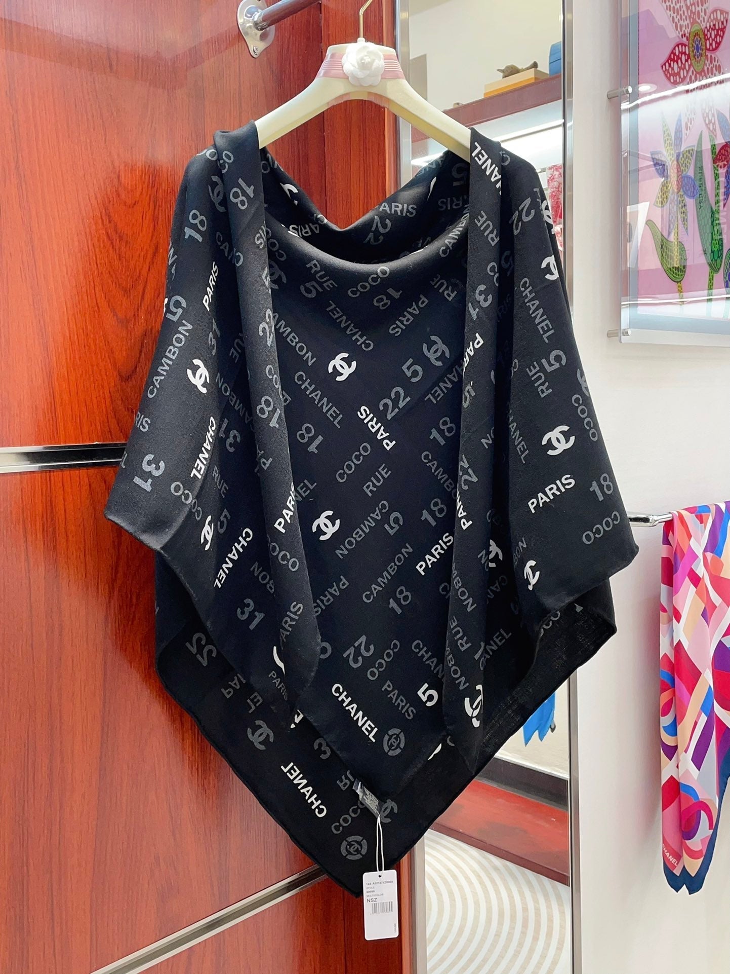 SQUARE SCARF 140 CM IN BLACK MONOGRAM CASHMERE 401159 mysite