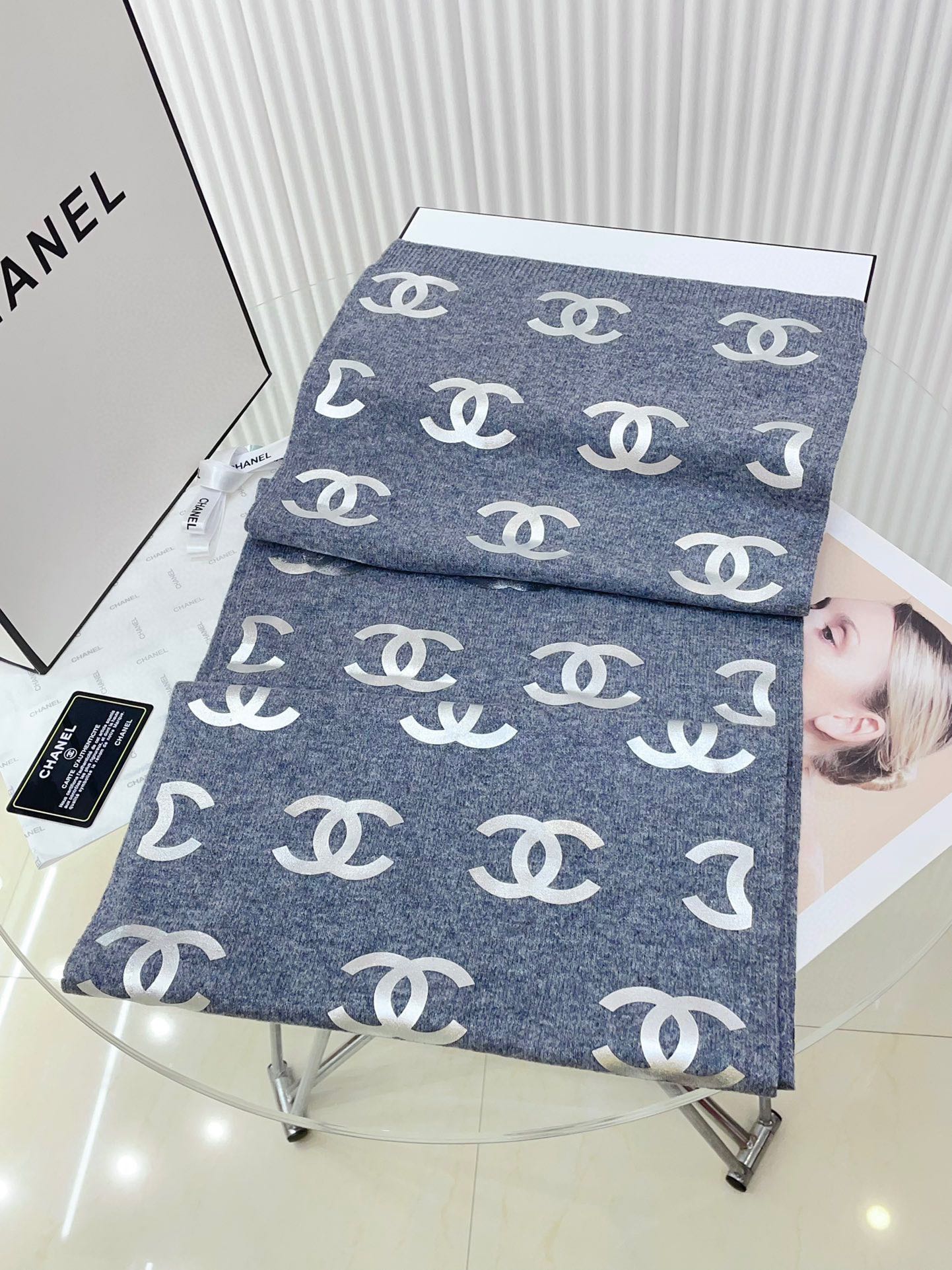SCARF 190 CM IN COOL GRAY CASHMERE WITH SILVER LOGO 401170 mysite